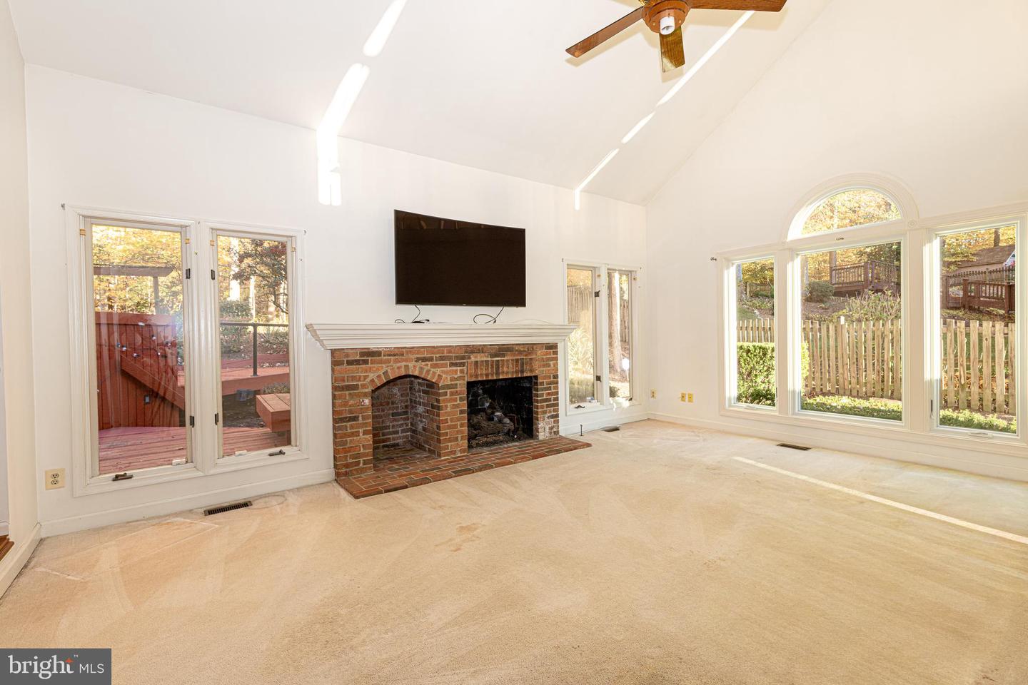 7981 OAK BRIDGE LN, FAIRFAX STATION, Virginia 22039, 4 Bedrooms Bedrooms, ,3 BathroomsBathrooms,Residential,For sale,7981 OAK BRIDGE LN,VAFX2262844 MLS # VAFX2262844