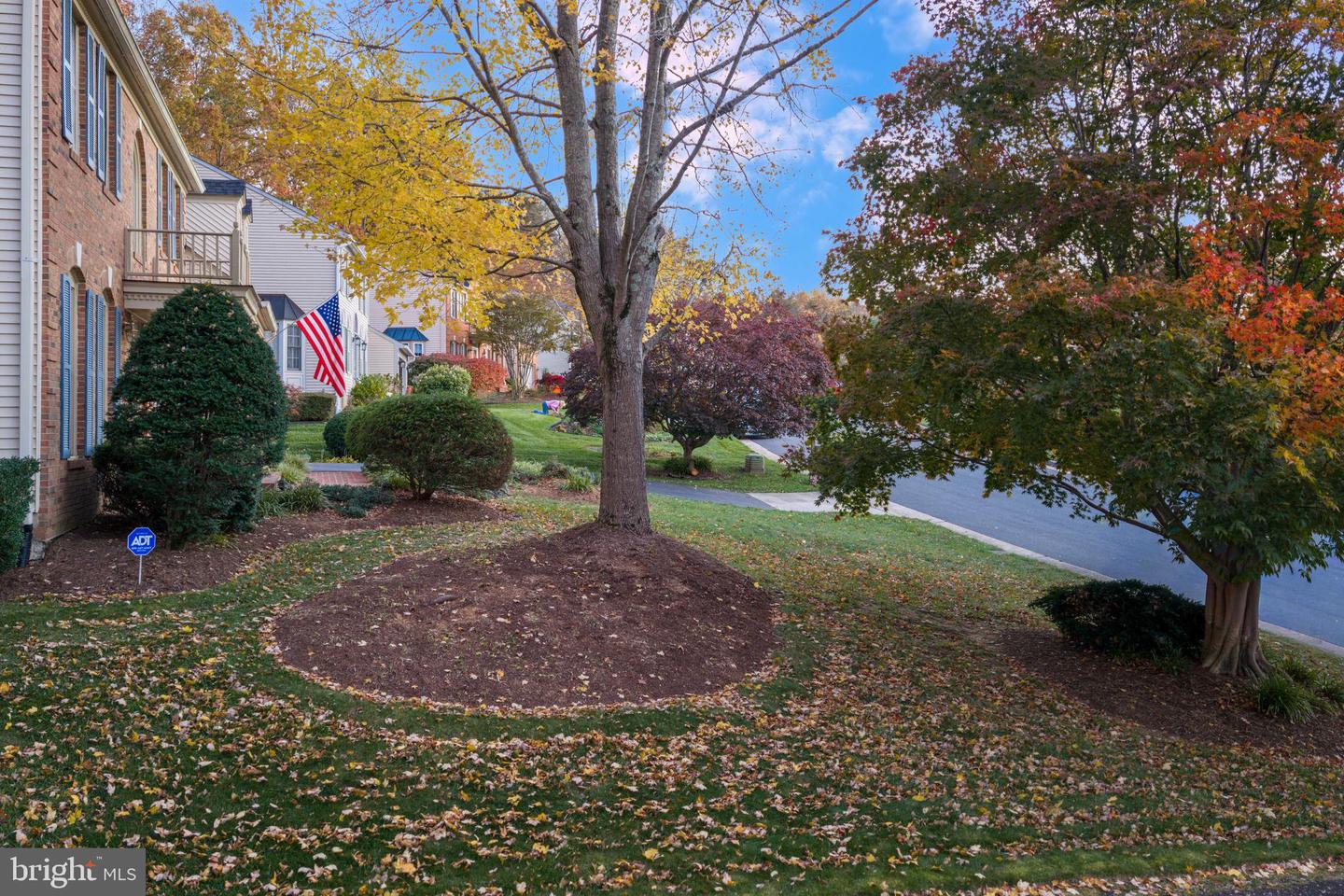 7981 OAK BRIDGE LN, FAIRFAX STATION, Virginia 22039, 4 Bedrooms Bedrooms, ,3 BathroomsBathrooms,Residential,For sale,7981 OAK BRIDGE LN,VAFX2262844 MLS # VAFX2262844