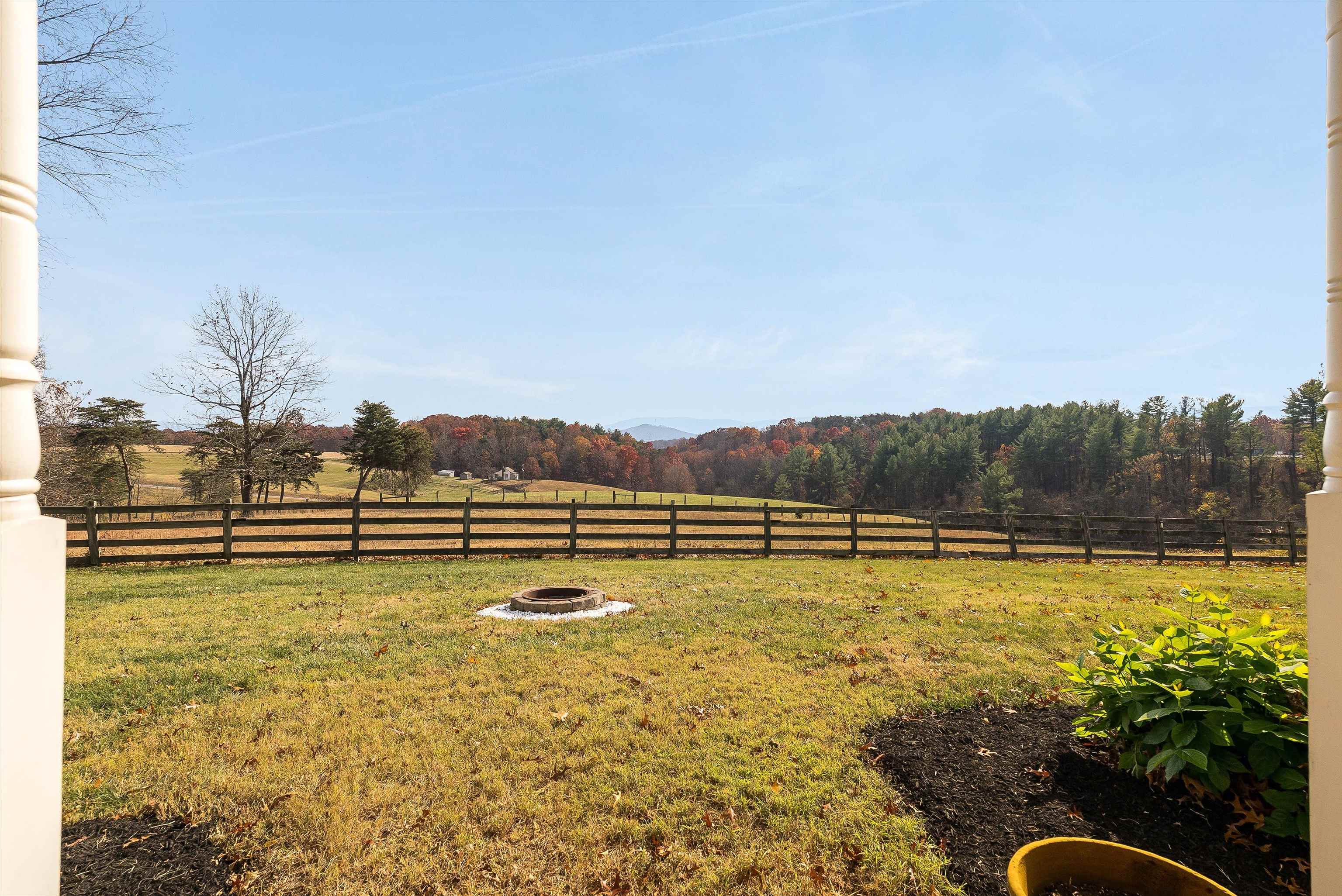 746 CHRISTIANS CREEK RD, STAUNTON, Virginia 24401, 4 Bedrooms Bedrooms, ,2 BathroomsBathrooms,Residential,746 CHRISTIANS CREEK RD,670898 MLS # 670898 746 CHRISTIANS CREEK RD, STAUNTON, Virginia 24401, 4 Bedrooms Bedrooms, ,2 BathroomsBathrooms,Residential,746 CHRISTIANS CREEK RD,670898 MLS # 670898