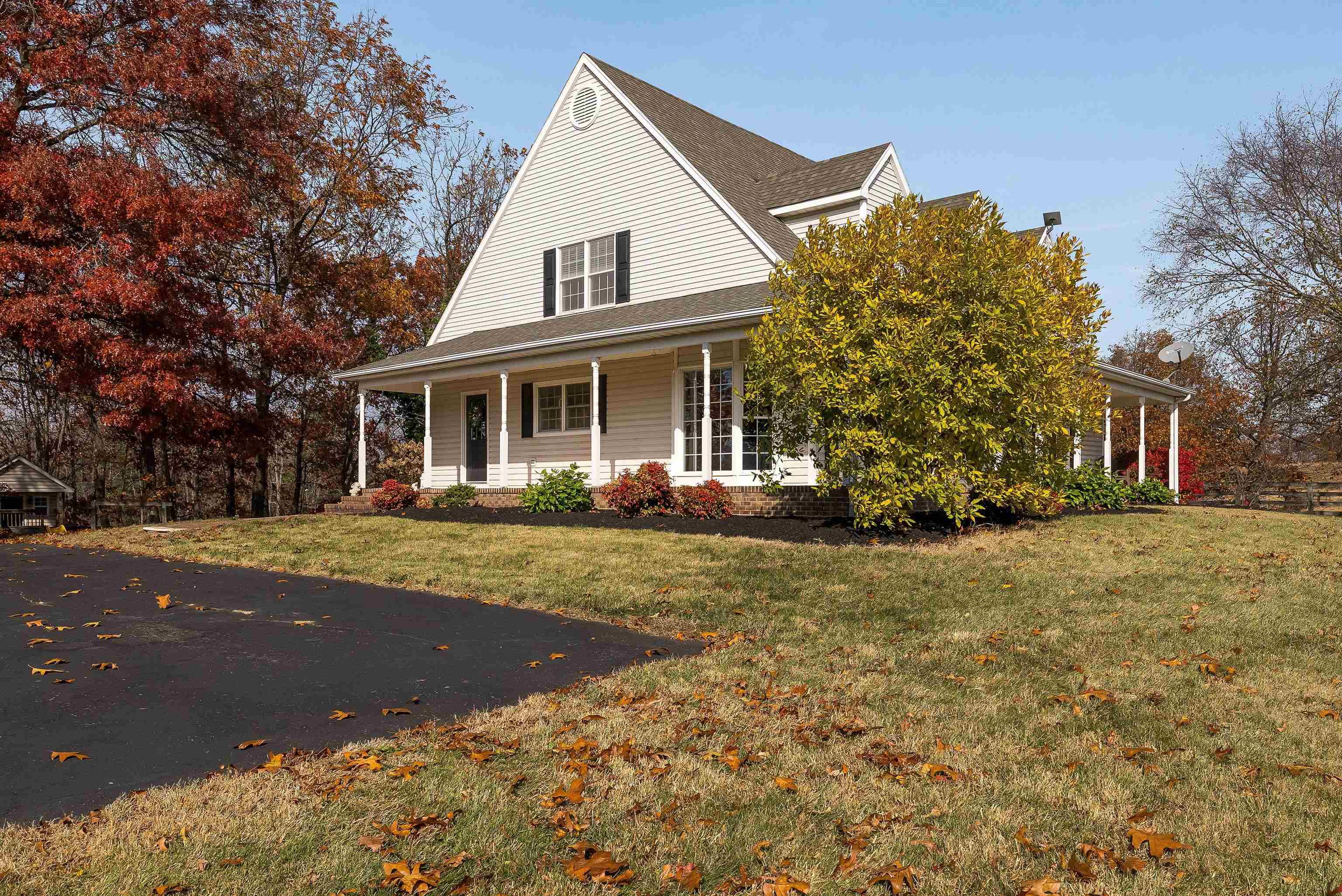 746 CHRISTIANS CREEK RD, STAUNTON, Virginia 24401, 4 Bedrooms Bedrooms, ,2 BathroomsBathrooms,Residential,746 CHRISTIANS CREEK RD,670898 MLS # 670898 746 CHRISTIANS CREEK RD, STAUNTON, Virginia 24401, 4 Bedrooms Bedrooms, ,2 BathroomsBathrooms,Residential,746 CHRISTIANS CREEK RD,670898 MLS # 670898