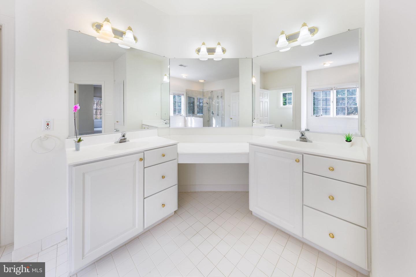 4875 ANNAMOHR DR, FAIRFAX, Virginia 22030, 4 Bedrooms Bedrooms, ,4 BathroomsBathrooms,Residential,For sale,4875 ANNAMOHR DR,VAFX2273458 MLS # VAFX2273458 4875 ANNAMOHR DR, FAIRFAX, Virginia 22030, 4 Bedrooms Bedrooms, ,4 BathroomsBathrooms,Residential,For sale,4875 ANNAMOHR DR,VAFX2273458 MLS # VAFX2273458