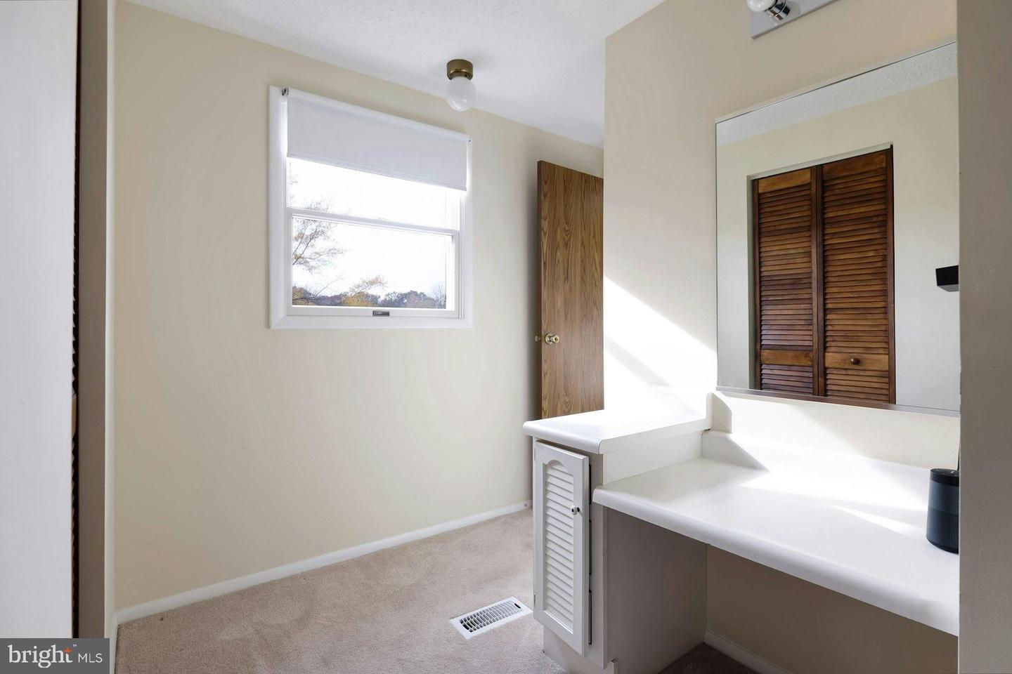 10297 WOODMONT CT, MANASSAS, Virginia 20110, 4 Bedrooms Bedrooms, 12 Rooms Rooms,2 BathroomsBathrooms,Residential,For sale,10297 WOODMONT CT,VAMN2009652 MLS # VAMN2009652