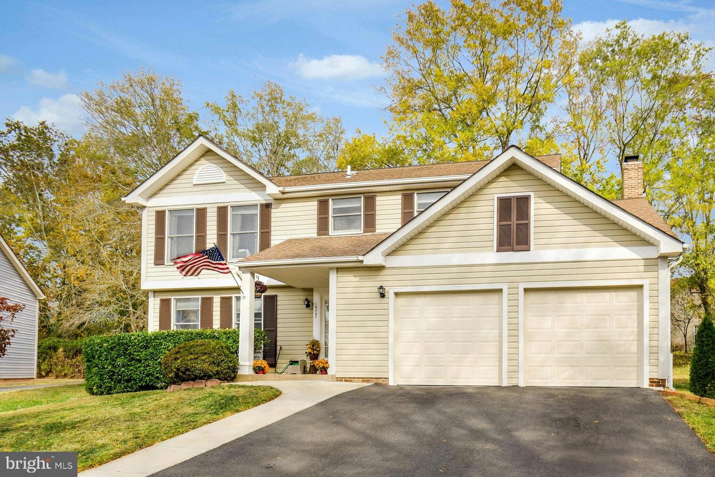 10297 WOODMONT CT, MANASSAS, Virginia 20110, 4 Bedrooms Bedrooms, 12 Rooms Rooms,2 BathroomsBathrooms,Residential,For sale,10297 WOODMONT CT,VAMN2009652 MLS # VAMN2009652