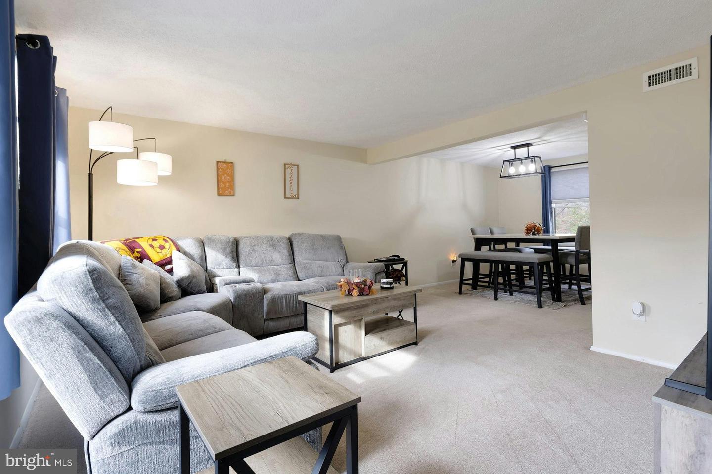 10297 WOODMONT CT, MANASSAS, Virginia 20110, 4 Bedrooms Bedrooms, 12 Rooms Rooms,2 BathroomsBathrooms,Residential,For sale,10297 WOODMONT CT,VAMN2009652 MLS # VAMN2009652