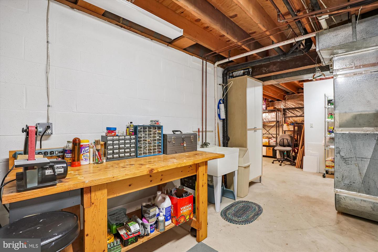 5608 DOOLITTLE ST, BURKE, Virginia 22015, 4 Bedrooms Bedrooms, ,3 BathroomsBathrooms,Residential,For sale,5608 DOOLITTLE ST,VAFX2278234 MLS # VAFX2278234 5608 DOOLITTLE ST, BURKE, Virginia 22015, 4 Bedrooms Bedrooms, ,3 BathroomsBathrooms,Residential,For sale,5608 DOOLITTLE ST,VAFX2278234 MLS # VAFX2278234