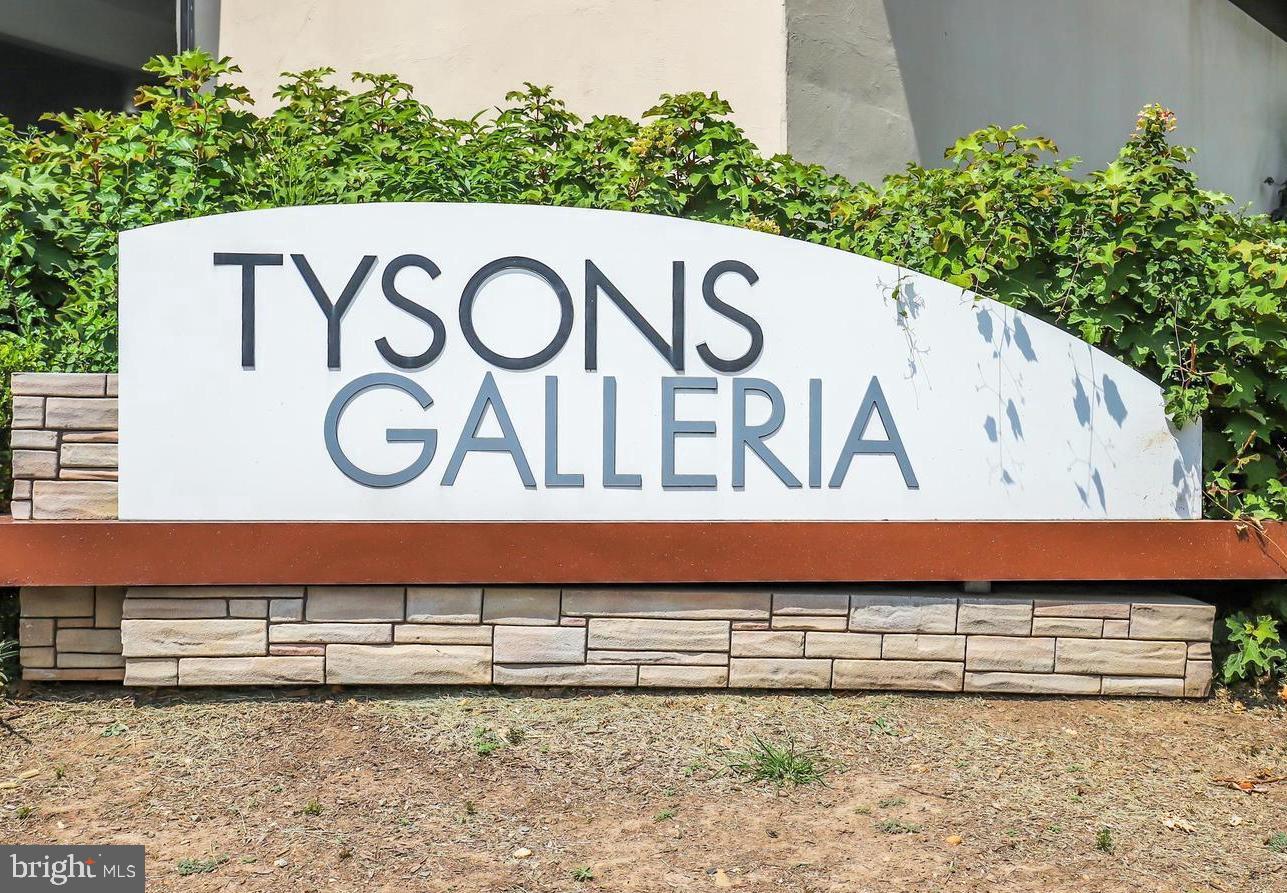 1530 LINCOLN WAY #302, MCLEAN, Virginia 22102, 1 Bedroom Bedrooms, ,1 BathroomBathrooms,Residential,For sale,1530 LINCOLN WAY #302,VAFX2278394 MLS # VAFX2278394