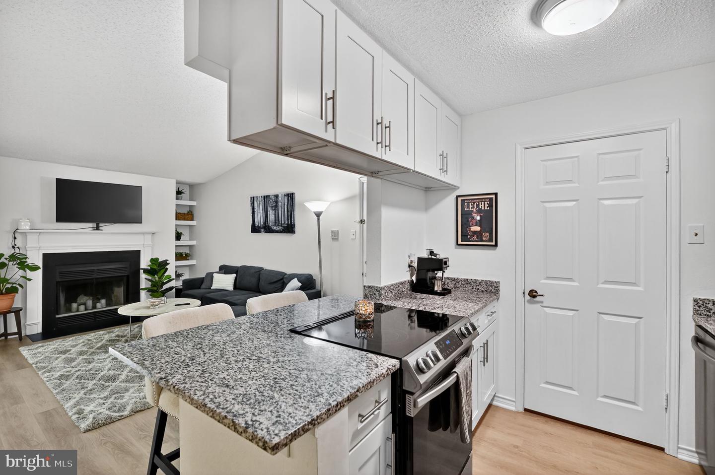 1530 LINCOLN WAY #302, MCLEAN, Virginia 22102, 1 Bedroom Bedrooms, ,1 BathroomBathrooms,Residential,For sale,1530 LINCOLN WAY #302,VAFX2278394 MLS # VAFX2278394