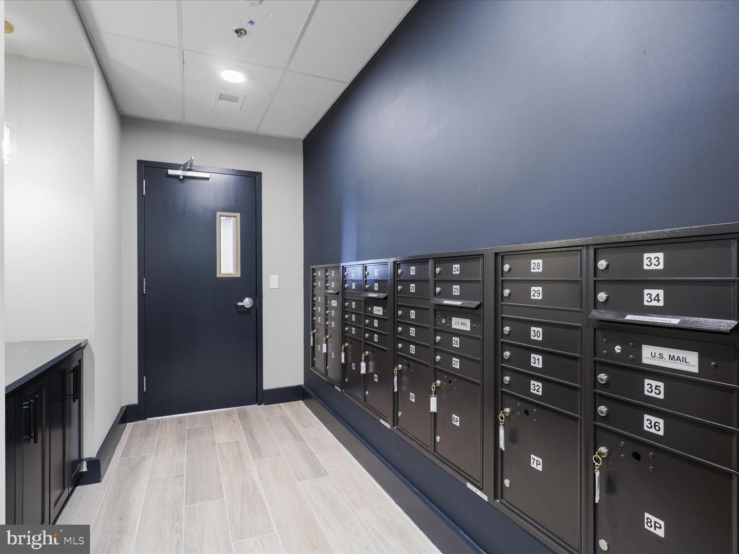 21731 DOVEKIE TER #205, ASHBURN, Virginia 20147, 2 Bedrooms Bedrooms, ,2 BathroomsBathrooms,Residential,For sale,21731 DOVEKIE TER #205,VALO2110824 MLS # VALO2110824