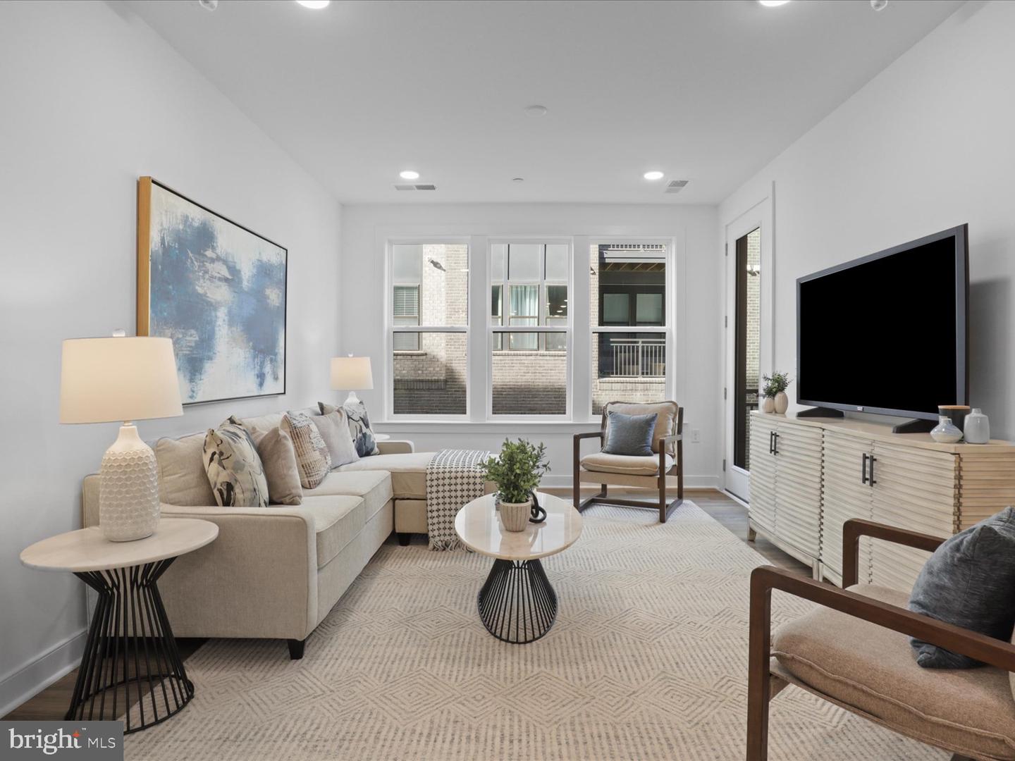 21731 DOVEKIE TER #205, ASHBURN, Virginia 20147, 2 Bedrooms Bedrooms, ,2 BathroomsBathrooms,Residential,For sale,21731 DOVEKIE TER #205,VALO2110824 MLS # VALO2110824