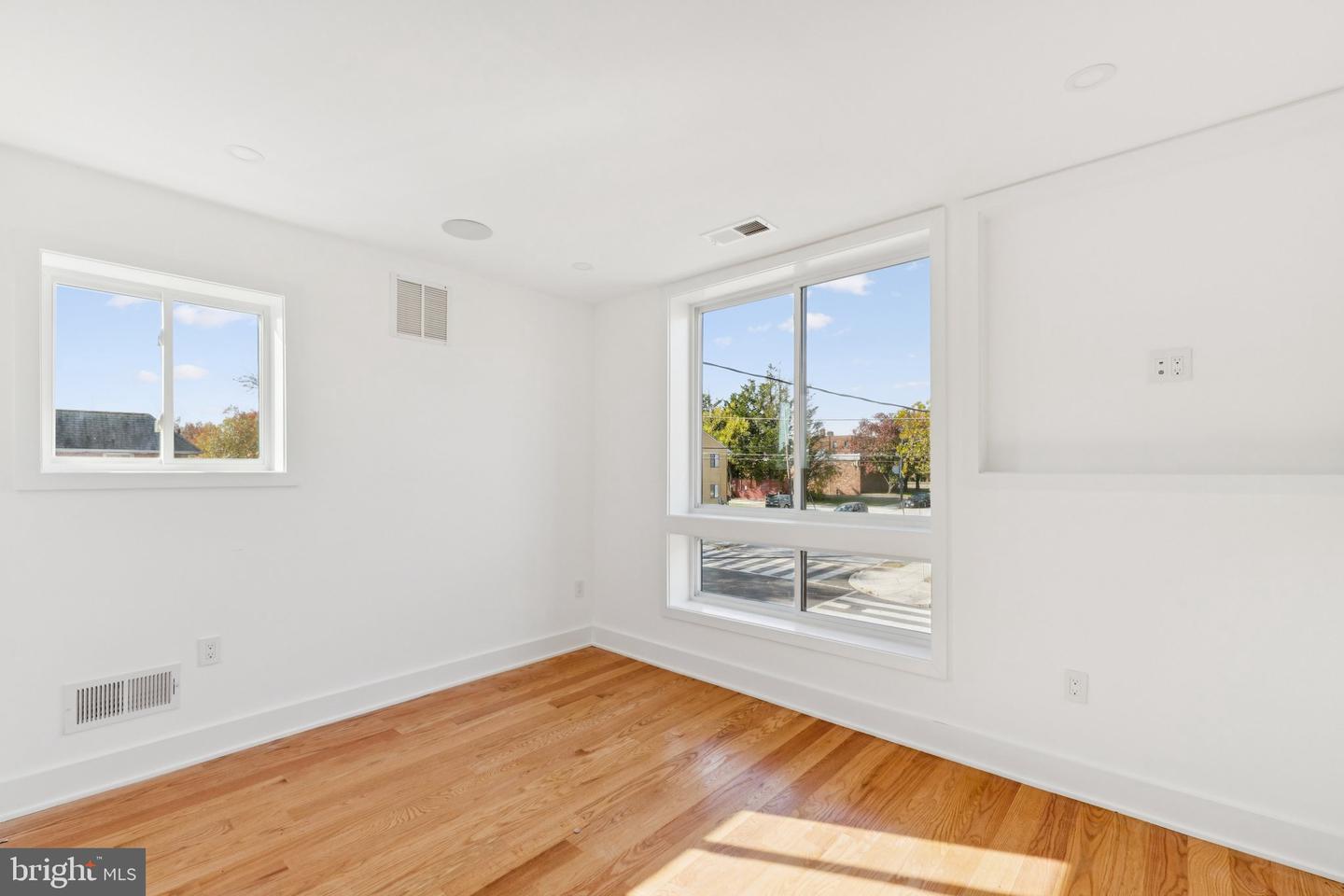 7521 9TH ST NW, WASHINGTON, District Of Columbia 20012, 4 Bedrooms Bedrooms, ,2 BathroomsBathrooms,Residential,For sale,7521 9TH ST NW,DCDC2231050 MLS # DCDC2231050 7521 9TH ST NW, WASHINGTON, District Of Columbia 20012, 4 Bedrooms Bedrooms, ,2 BathroomsBathrooms,Residential,For sale,7521 9TH ST NW,DCDC2231050 MLS # DCDC2231050