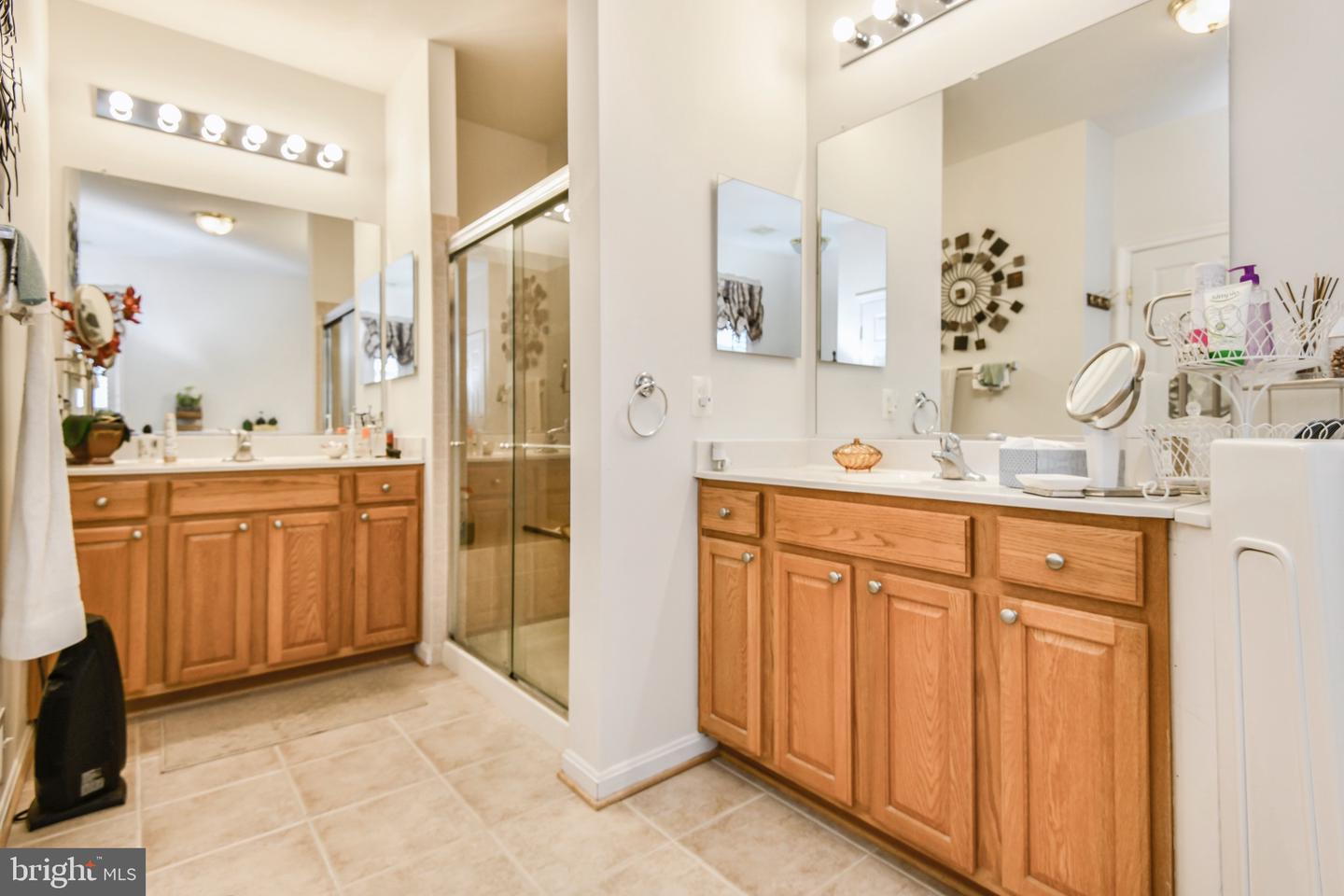 3607 MAUCHLEY CT, WARRENTON, Virginia 20187, 2 Bedrooms Bedrooms, ,2 BathroomsBathrooms,Residential,For sale,3607 MAUCHLEY CT,VAFQ2017868 MLS # VAFQ2017868