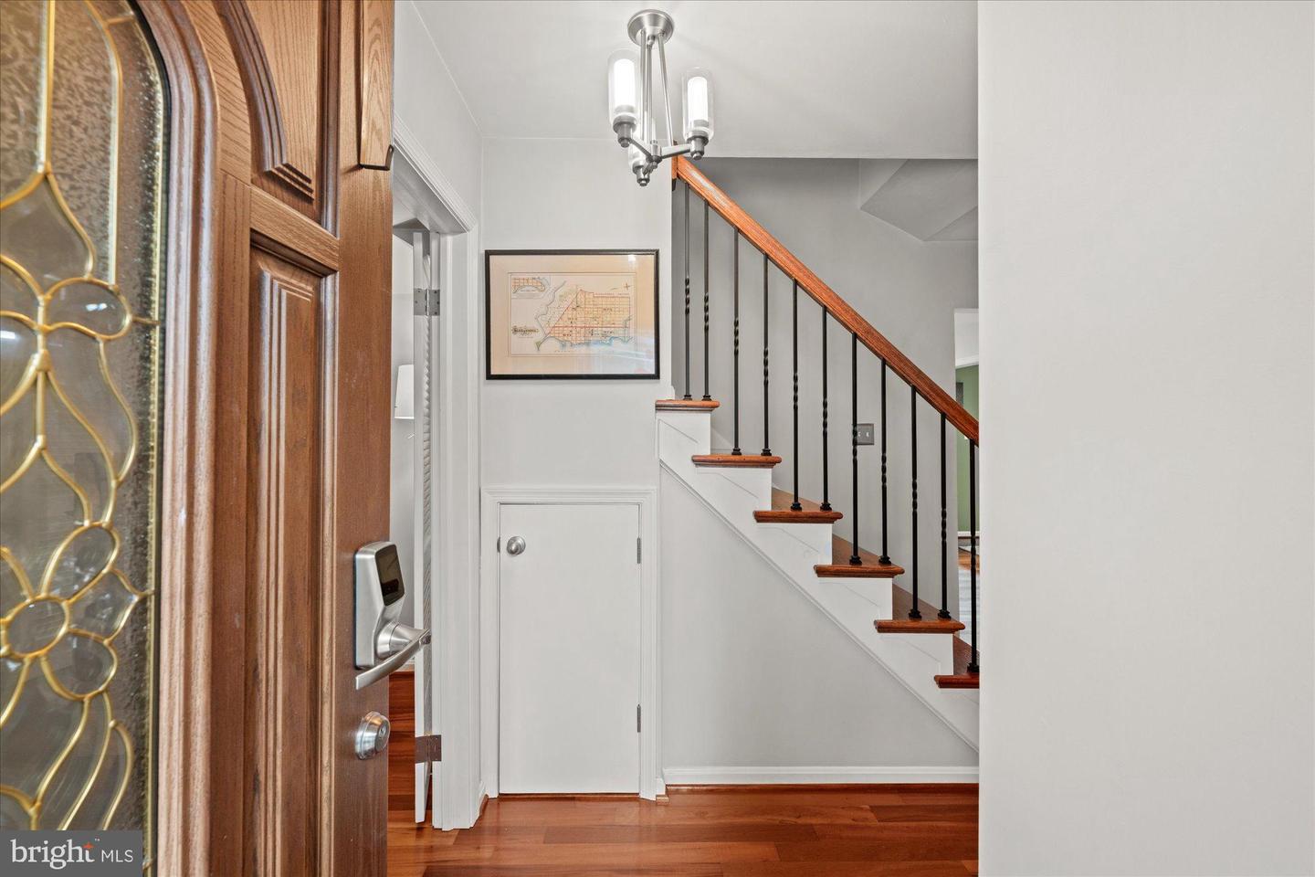 7204 RACEPOINT WAY, ALEXANDRIA, Virginia 22315, 4 Bedrooms Bedrooms, 13 Rooms Rooms,3 BathroomsBathrooms,Residential,For sale,7204 RACEPOINT WAY,VAFX2270186 MLS # VAFX2270186