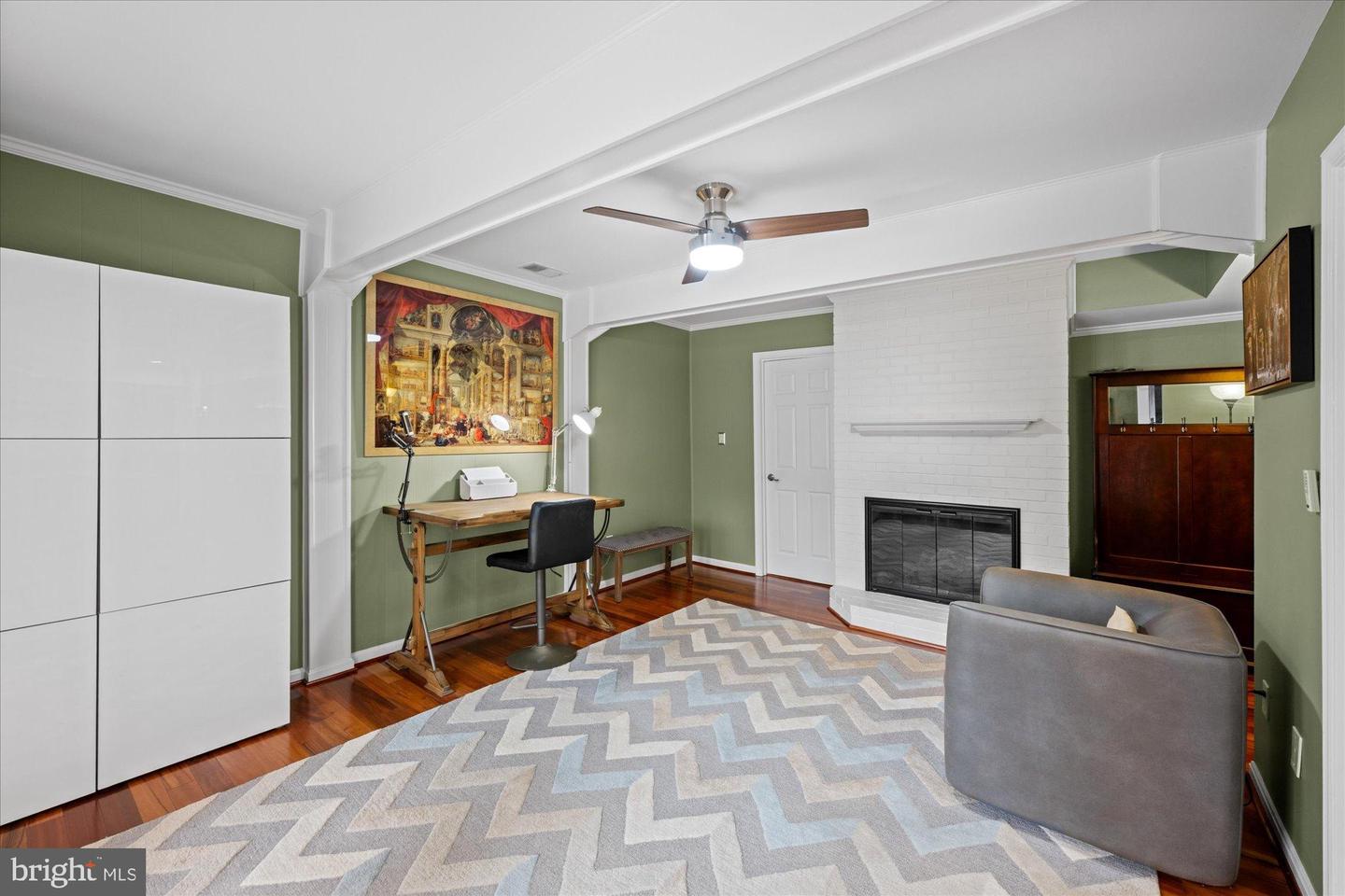 7204 RACEPOINT WAY, ALEXANDRIA, Virginia 22315, 4 Bedrooms Bedrooms, 13 Rooms Rooms,3 BathroomsBathrooms,Residential,For sale,7204 RACEPOINT WAY,VAFX2270186 MLS # VAFX2270186