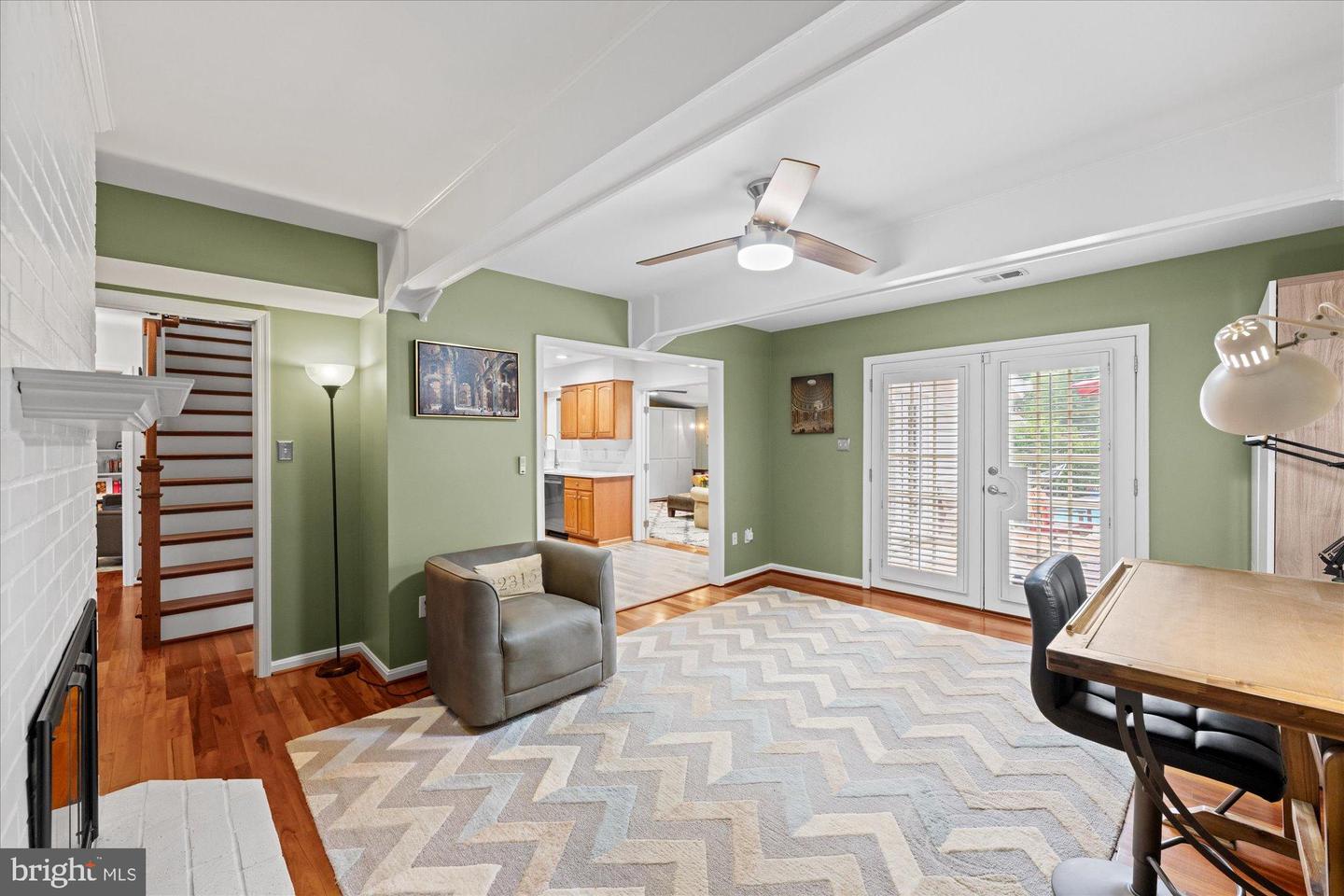 7204 RACEPOINT WAY, ALEXANDRIA, Virginia 22315, 4 Bedrooms Bedrooms, 13 Rooms Rooms,3 BathroomsBathrooms,Residential,For sale,7204 RACEPOINT WAY,VAFX2270186 MLS # VAFX2270186