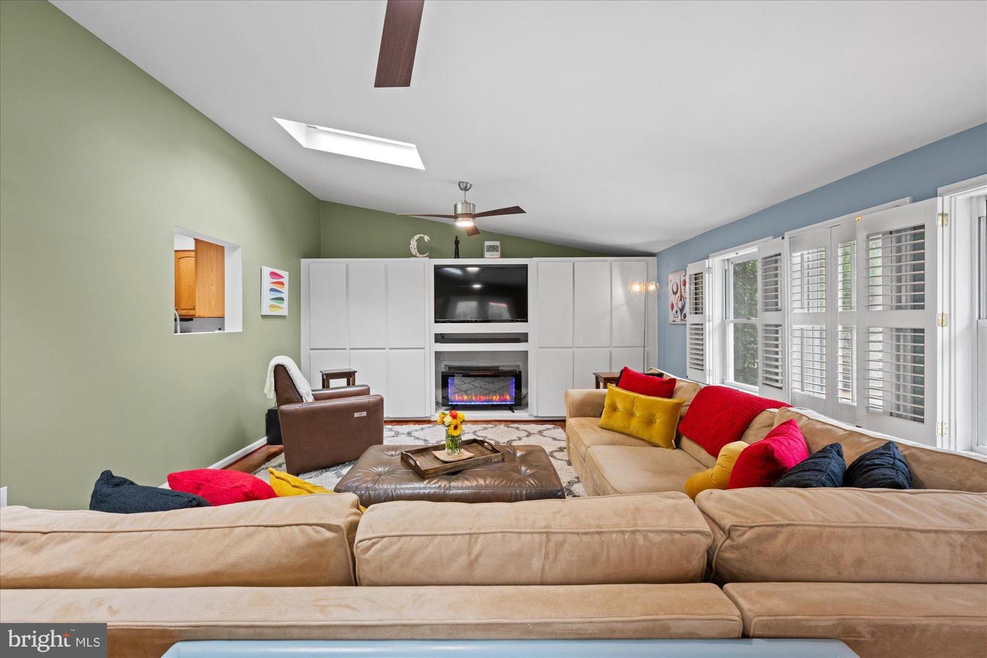 7204 RACEPOINT WAY, ALEXANDRIA, Virginia 22315, 4 Bedrooms Bedrooms, 13 Rooms Rooms,3 BathroomsBathrooms,Residential,For sale,7204 RACEPOINT WAY,VAFX2270186 MLS # VAFX2270186