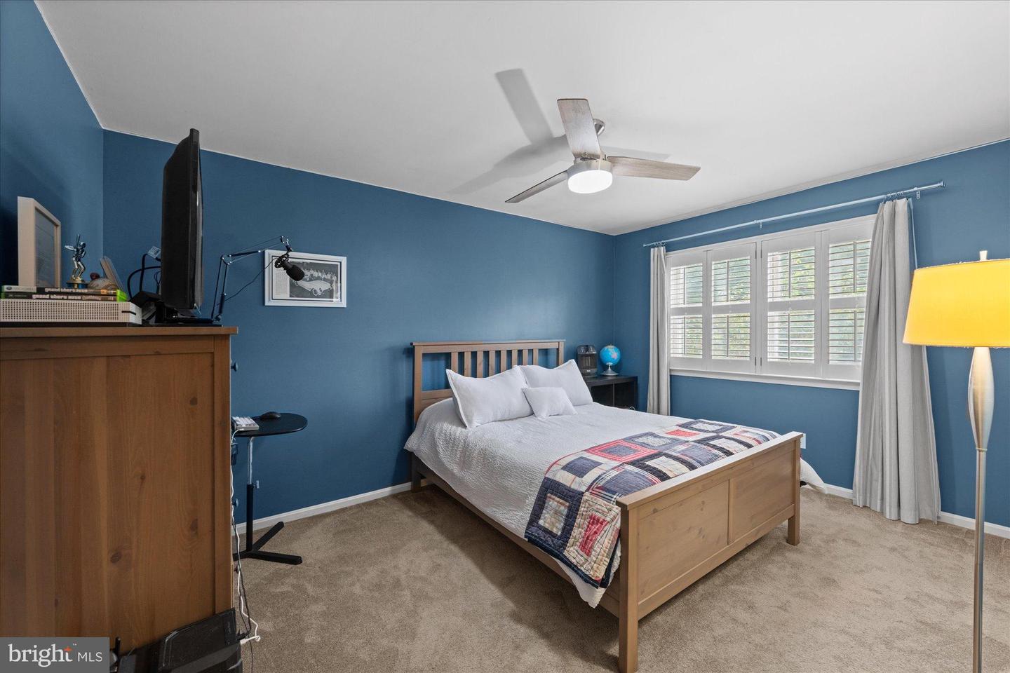 7204 RACEPOINT WAY, ALEXANDRIA, Virginia 22315, 4 Bedrooms Bedrooms, 13 Rooms Rooms,3 BathroomsBathrooms,Residential,For sale,7204 RACEPOINT WAY,VAFX2270186 MLS # VAFX2270186