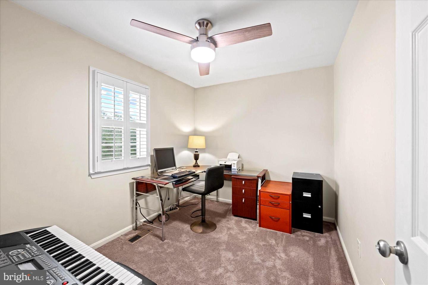 7204 RACEPOINT WAY, ALEXANDRIA, Virginia 22315, 4 Bedrooms Bedrooms, 13 Rooms Rooms,3 BathroomsBathrooms,Residential,For sale,7204 RACEPOINT WAY,VAFX2270186 MLS # VAFX2270186