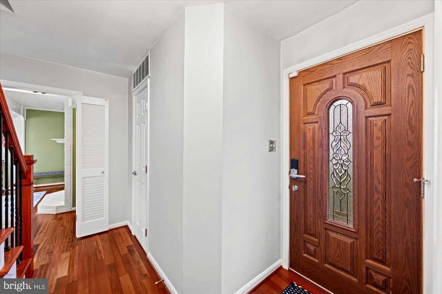 7204 RACEPOINT WAY, ALEXANDRIA, Virginia 22315, 4 Bedrooms Bedrooms, 13 Rooms Rooms,3 BathroomsBathrooms,Residential,For sale,7204 RACEPOINT WAY,VAFX2270186 MLS # VAFX2270186