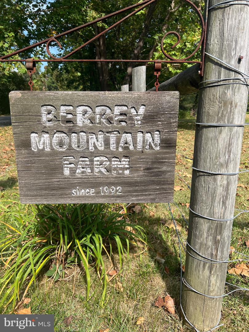 1463 QUAKER RUN RD, BANCO, Virginia 22711, 2 Bedrooms Bedrooms, ,1 BathroomBathrooms,Residential,For sale,1463 QUAKER RUN RD,VAMA2002502 MLS # VAMA2002502 1463 QUAKER RUN RD, BANCO, Virginia 22711, 2 Bedrooms Bedrooms, ,1 BathroomBathrooms,Residential,For sale,1463 QUAKER RUN RD,VAMA2002502 MLS # VAMA2002502