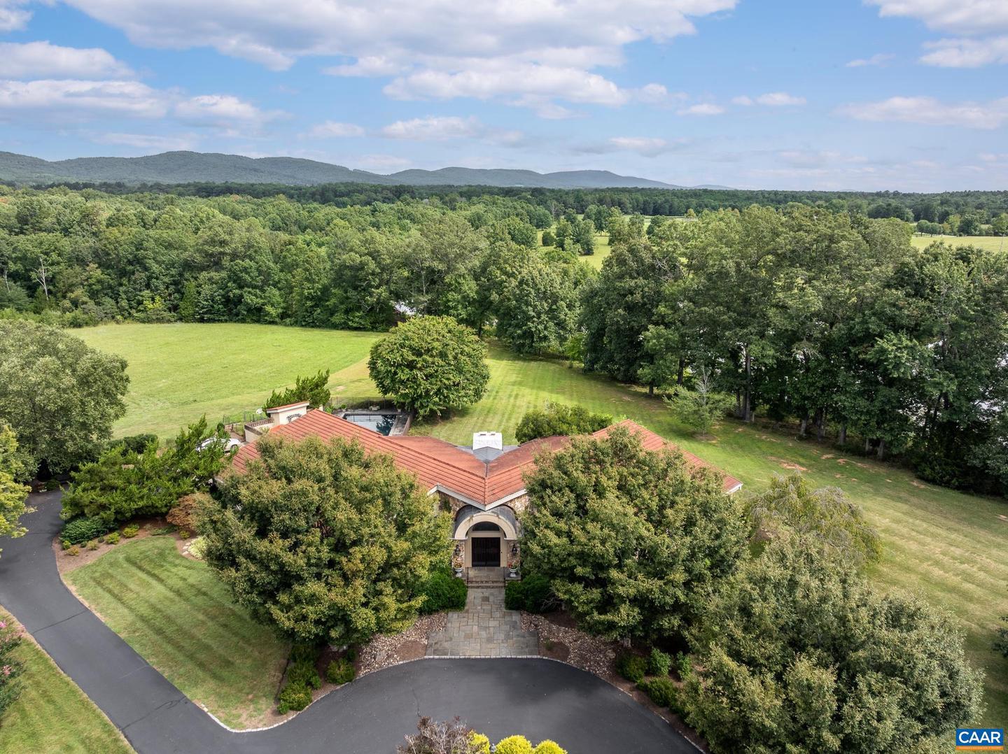 4798 BARN FIELD DR, KESWICK, Virginia 22947, 3 Bedrooms Bedrooms, ,3 BathroomsBathrooms,Residential,For sale,4798 BARN FIELD DR,670493 MLS # 670493 4798 BARN FIELD DR, KESWICK, Virginia 22947, 3 Bedrooms Bedrooms, ,3 BathroomsBathrooms,Residential,For sale,4798 BARN FIELD DR,670493 MLS # 670493