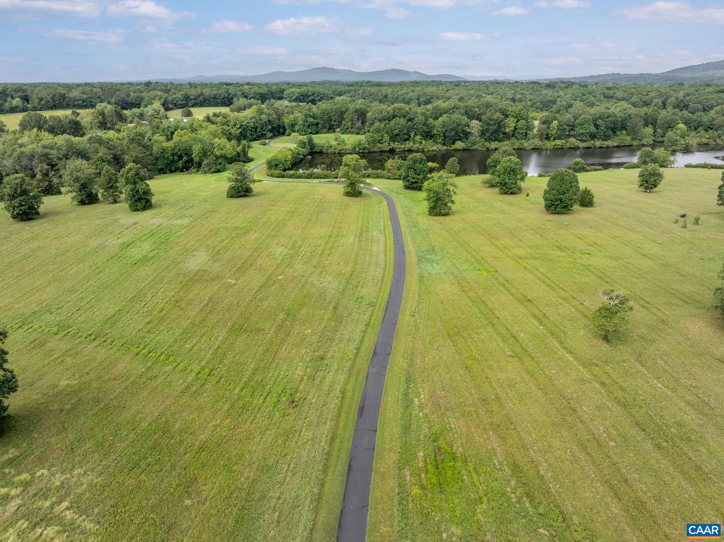 4798 BARN FIELD DR, KESWICK, Virginia 22947, 3 Bedrooms Bedrooms, ,3 BathroomsBathrooms,Residential,For sale,4798 BARN FIELD DR,670493 MLS # 670493 4798 BARN FIELD DR, KESWICK, Virginia 22947, 3 Bedrooms Bedrooms, ,3 BathroomsBathrooms,Residential,For sale,4798 BARN FIELD DR,670493 MLS # 670493