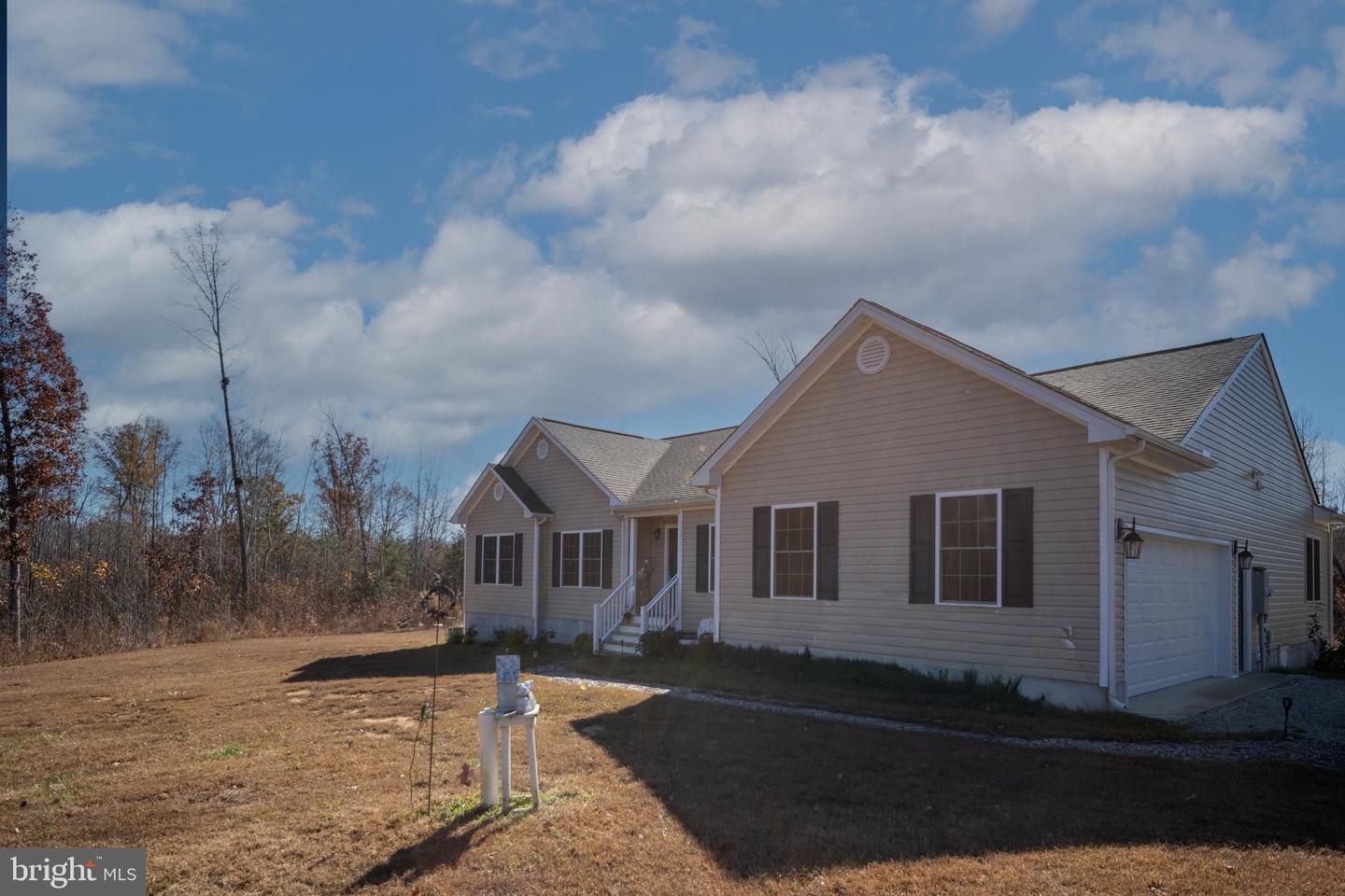 564 EQUESTRIAN LANDING TRL, BUMPASS, Virginia 23024, 4 Bedrooms Bedrooms, ,2 BathroomsBathrooms,Residential,For sale,564 EQUESTRIAN LANDING TRL,VALA2008856 MLS # VALA2008856