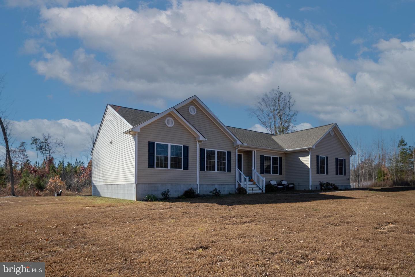 564 EQUESTRIAN LANDING TRL, BUMPASS, Virginia 23024, 4 Bedrooms Bedrooms, ,2 BathroomsBathrooms,Residential,For sale,564 EQUESTRIAN LANDING TRL,VALA2008856 MLS # VALA2008856
