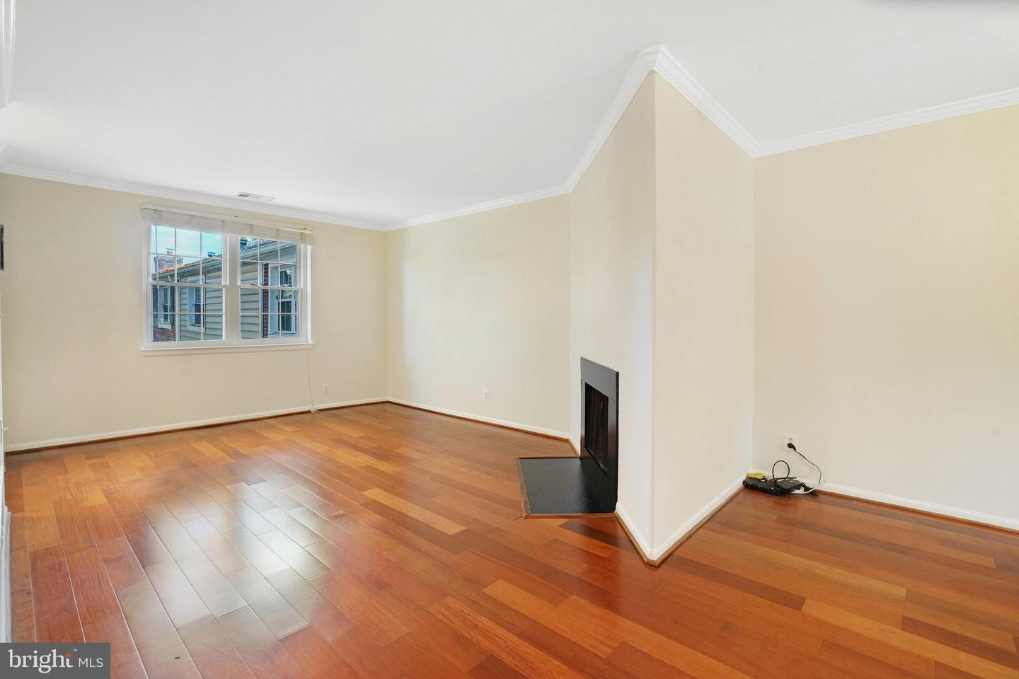 4614 28TH RD S #B, ARLINGTON, Virginia 22206, ,Residential,For sale,4614 28TH RD S #B,VAAR2065782 MLS # VAAR2065782