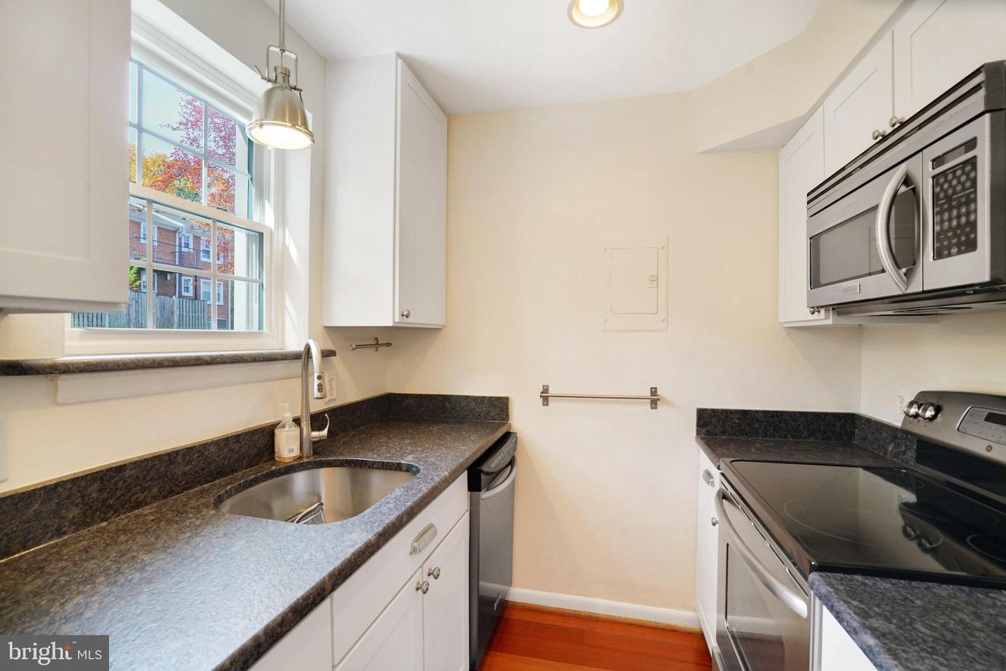 4614 28TH RD S #B, ARLINGTON, Virginia 22206, ,Residential,For sale,4614 28TH RD S #B,VAAR2065782 MLS # VAAR2065782