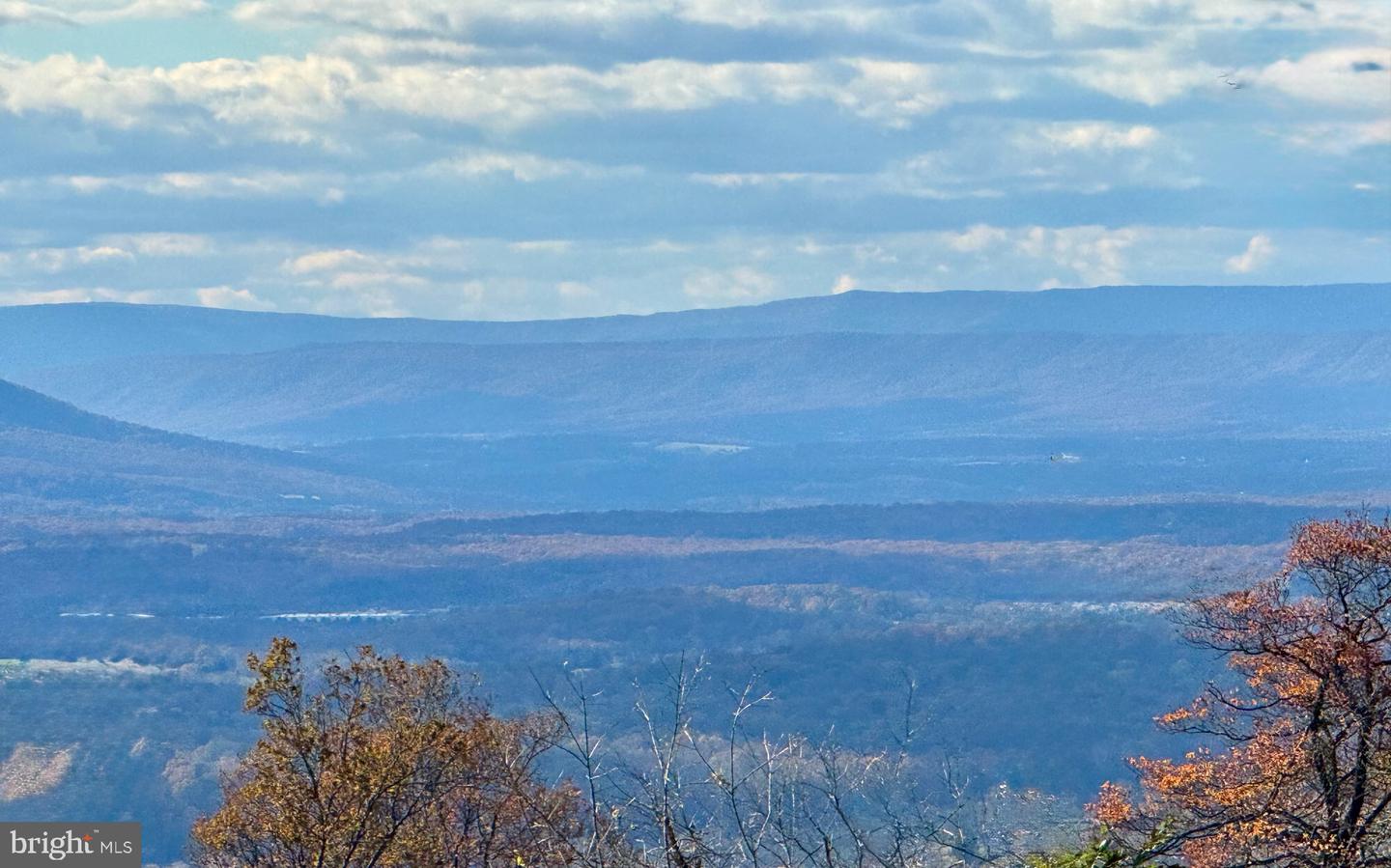 4 LEE DRIVE, LINDEN, Virginia 22642, 3 Bedrooms Bedrooms, ,2 BathroomsBathrooms,Residential,For sale,4 LEE DRIVE,VAWR2012742 MLS # VAWR2012742