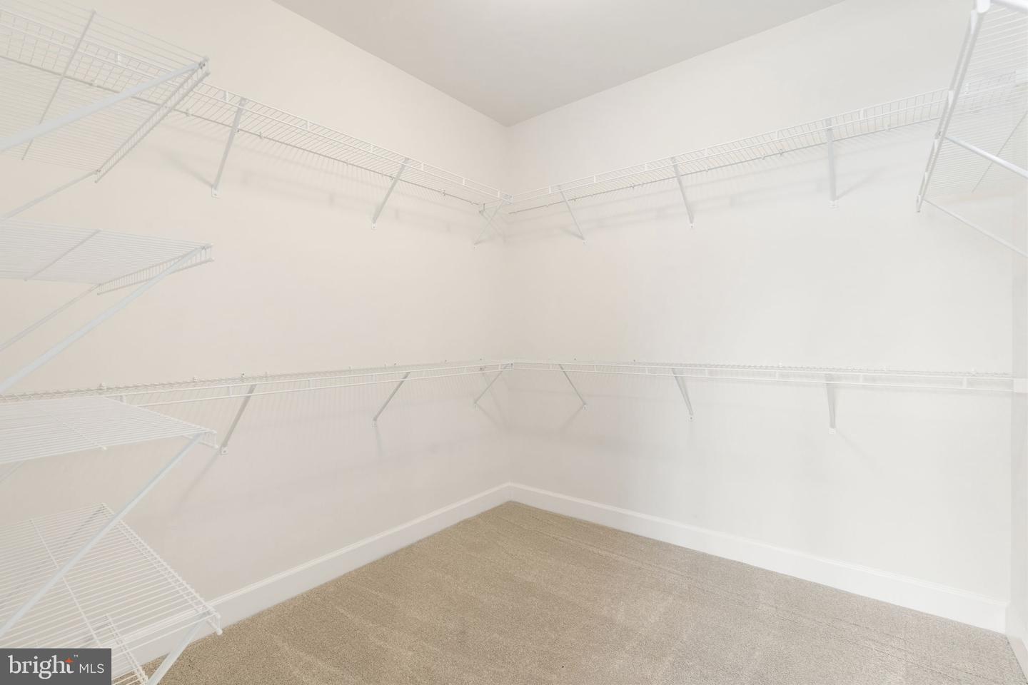 11568 CHAPMAN MILL DR, GLEN ALLEN, Virginia 23060, 4 Bedrooms Bedrooms, ,2 BathroomsBathrooms,Residential,For sale,11568 CHAPMAN MILL DR,VAHN2001112 MLS # VAHN2001112