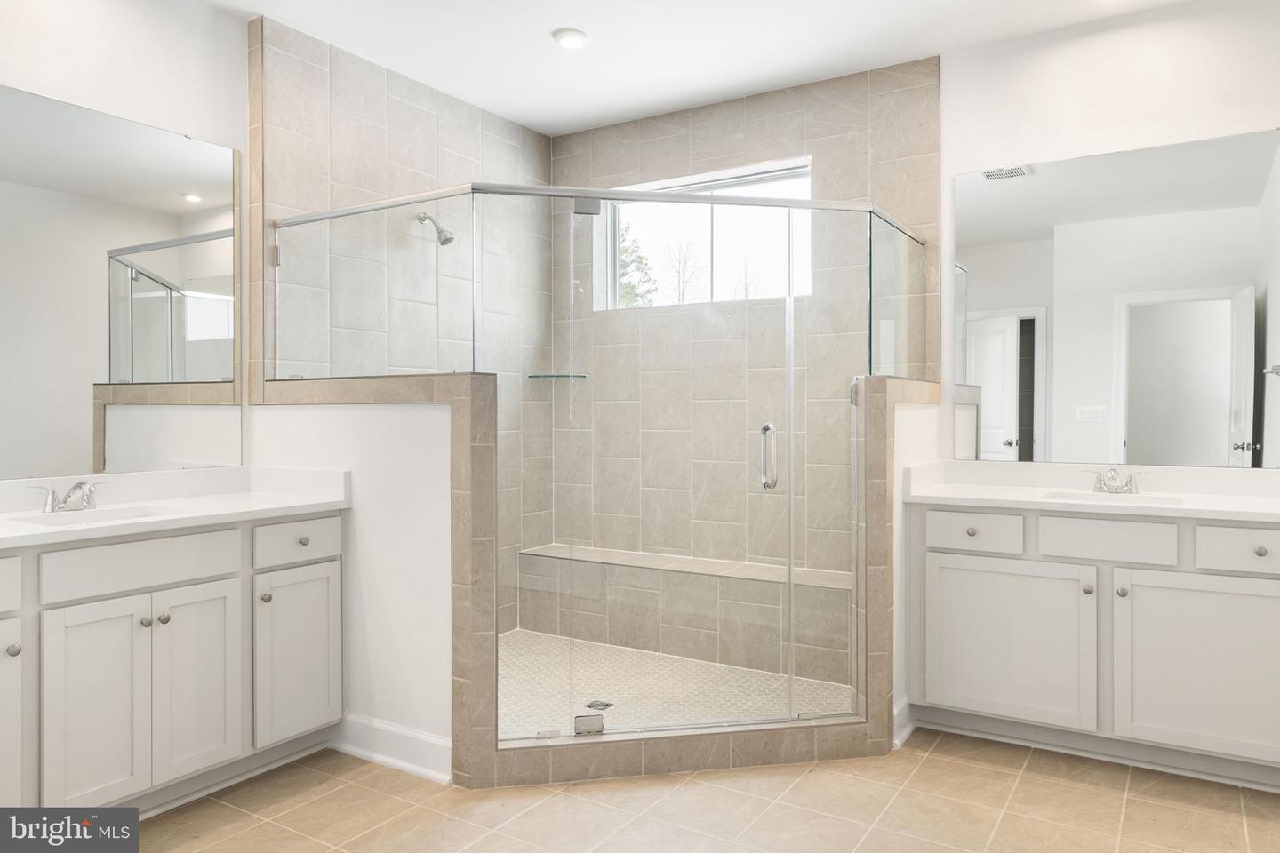 11568 CHAPMAN MILL DR, GLEN ALLEN, Virginia 23060, 4 Bedrooms Bedrooms, ,2 BathroomsBathrooms,Residential,For sale,11568 CHAPMAN MILL DR,VAHN2001112 MLS # VAHN2001112