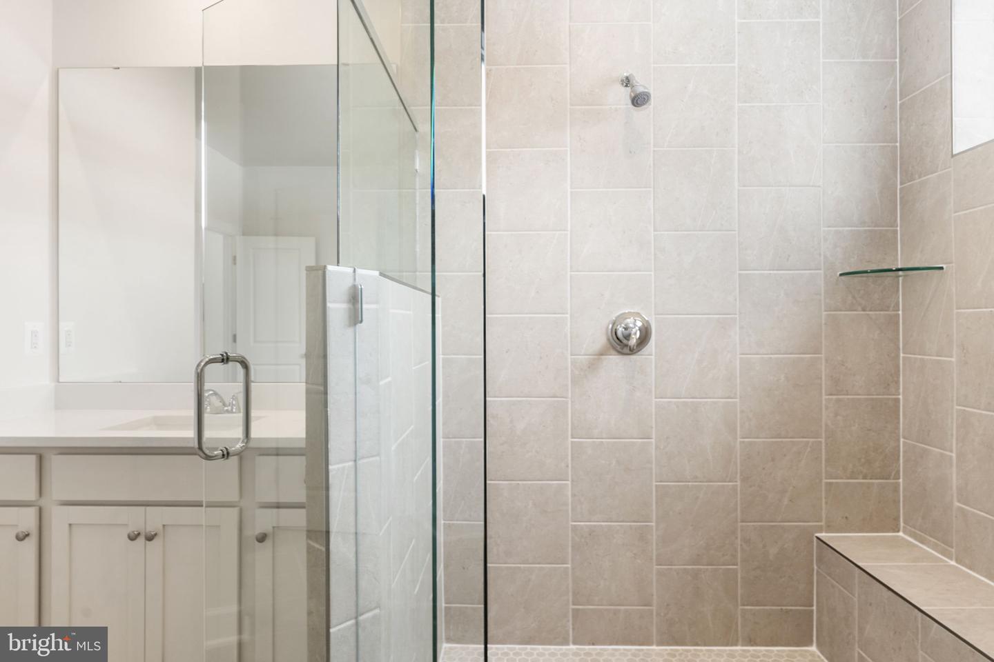 11568 CHAPMAN MILL DR, GLEN ALLEN, Virginia 23060, 4 Bedrooms Bedrooms, ,2 BathroomsBathrooms,Residential,For sale,11568 CHAPMAN MILL DR,VAHN2001112 MLS # VAHN2001112