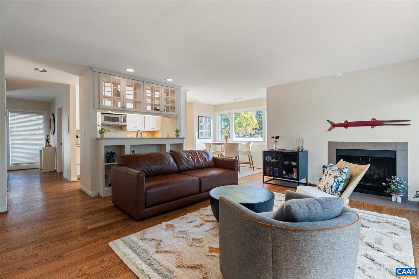 301 NW 2ND ST #C, CHARLOTTESVILLE, Virginia 22902, 2 Bedrooms Bedrooms, ,2 BathroomsBathrooms,Residential,For sale,301 NW 2ND ST #C,670896 MLS # 670896