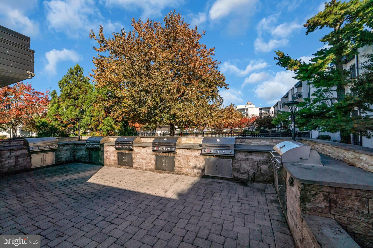 60 S VAN DORN ST #314, ALEXANDRIA, Virginia 22304, 1 Bedroom Bedrooms, ,1 BathroomBathrooms,Residential,For sale,60 S VAN DORN ST #314,VAAX2051612 MLS # VAAX2051612 60 S VAN DORN ST #314, ALEXANDRIA, Virginia 22304, 1 Bedroom Bedrooms, ,1 BathroomBathrooms,Residential,For sale,60 S VAN DORN ST #314,VAAX2051612 MLS # VAAX2051612