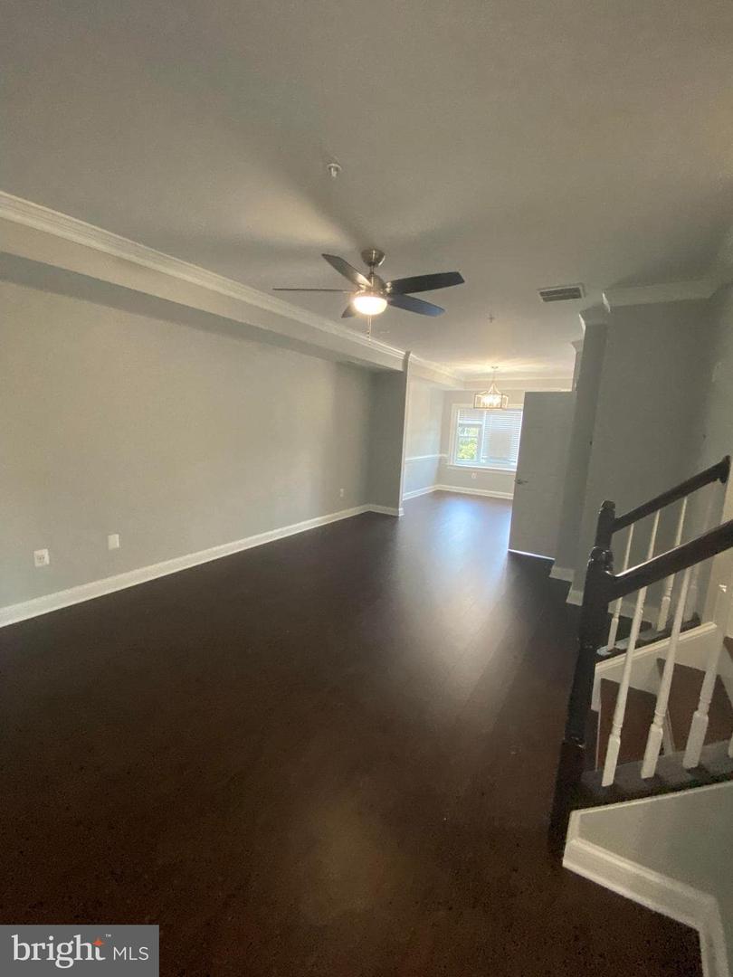 2256 S GARFIELD ST #11, ARLINGTON, Virginia 22206, 3 Bedrooms Bedrooms, ,3 BathroomsBathrooms,Residential,For sale,2256 S GARFIELD ST #11,VAAR2065886 MLS # VAAR2065886