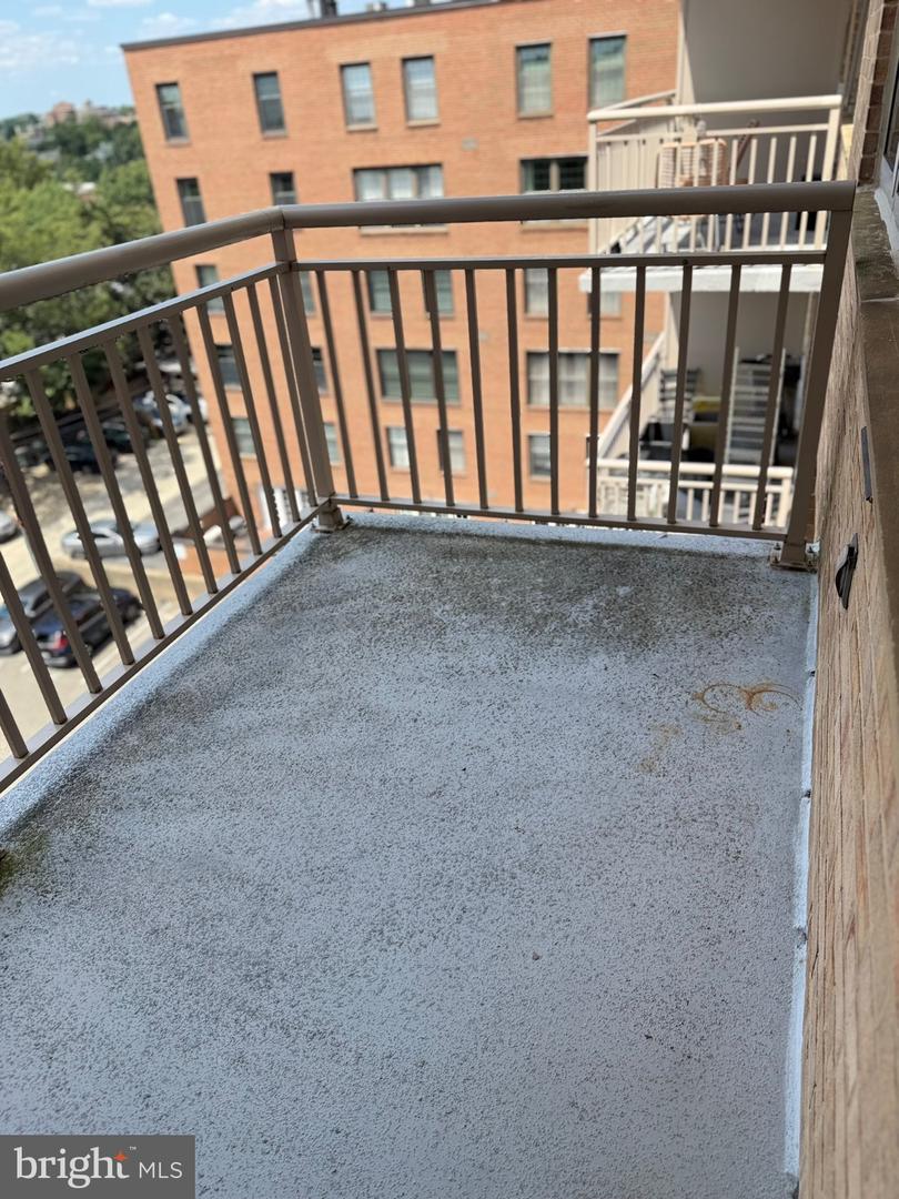 2800 WISCONSIN AVE NW #705, WASHINGTON, District Of Columbia 20007, 2 Rooms Rooms,1 BathroomBathrooms,Residential,For sale,2800 WISCONSIN AVE NW #705,DCDC2231068 MLS # DCDC2231068