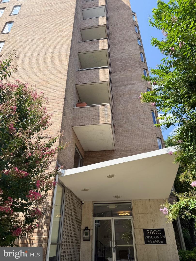 2800 WISCONSIN AVE NW #705, WASHINGTON, District Of Columbia 20007, 2 Rooms Rooms,1 BathroomBathrooms,Residential,For sale,2800 WISCONSIN AVE NW #705,DCDC2231068 MLS # DCDC2231068