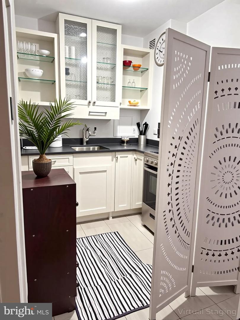 2800 WISCONSIN AVE NW #705, WASHINGTON, District Of Columbia 20007, 2 Rooms Rooms,1 BathroomBathrooms,Residential,For sale,2800 WISCONSIN AVE NW #705,DCDC2231068 MLS # DCDC2231068