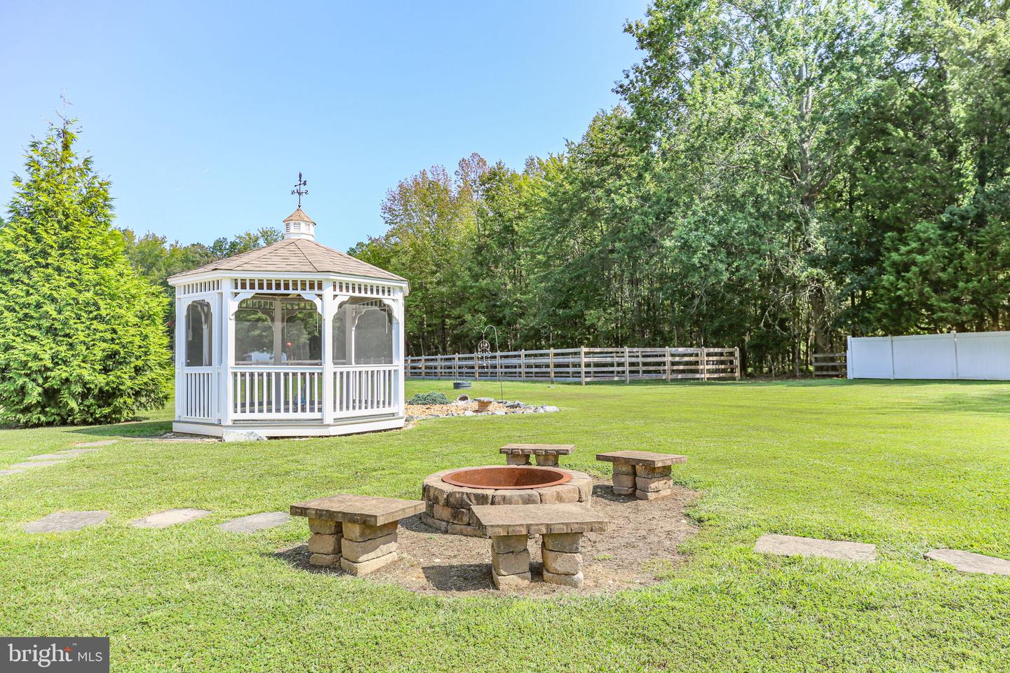 11 WOODROW DR, STAFFORD, Virginia 22554, 3 Bedrooms Bedrooms, ,2 BathroomsBathrooms,Residential,For sale,11 WOODROW DR,VAST2044132 MLS # VAST2044132