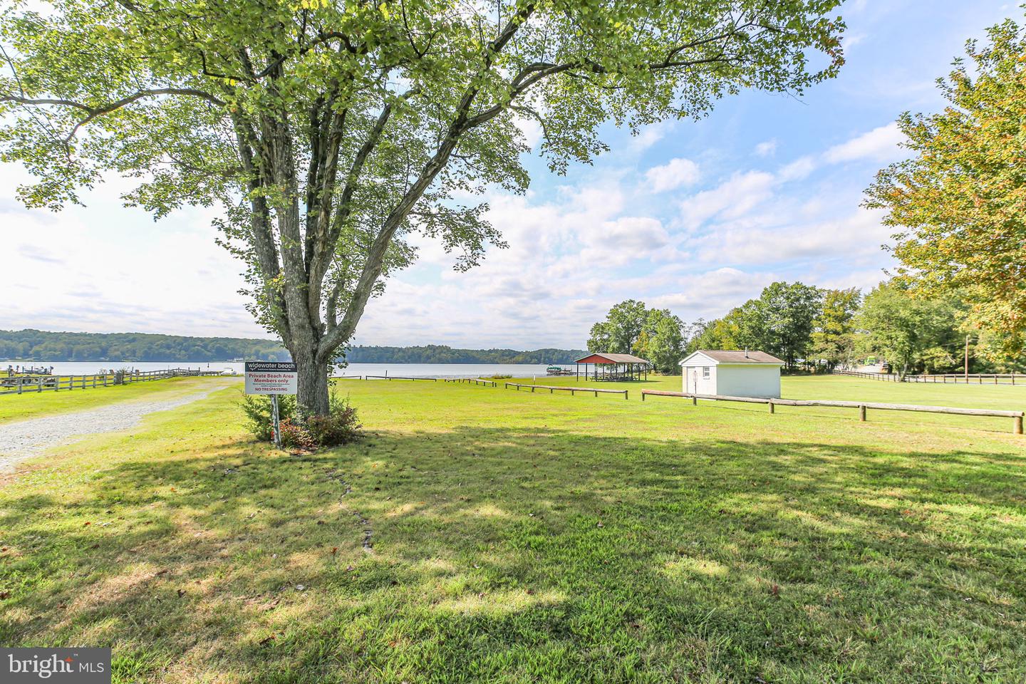 11 WOODROW DR, STAFFORD, Virginia 22554, 3 Bedrooms Bedrooms, ,2 BathroomsBathrooms,Residential,For sale,11 WOODROW DR,VAST2044132 MLS # VAST2044132