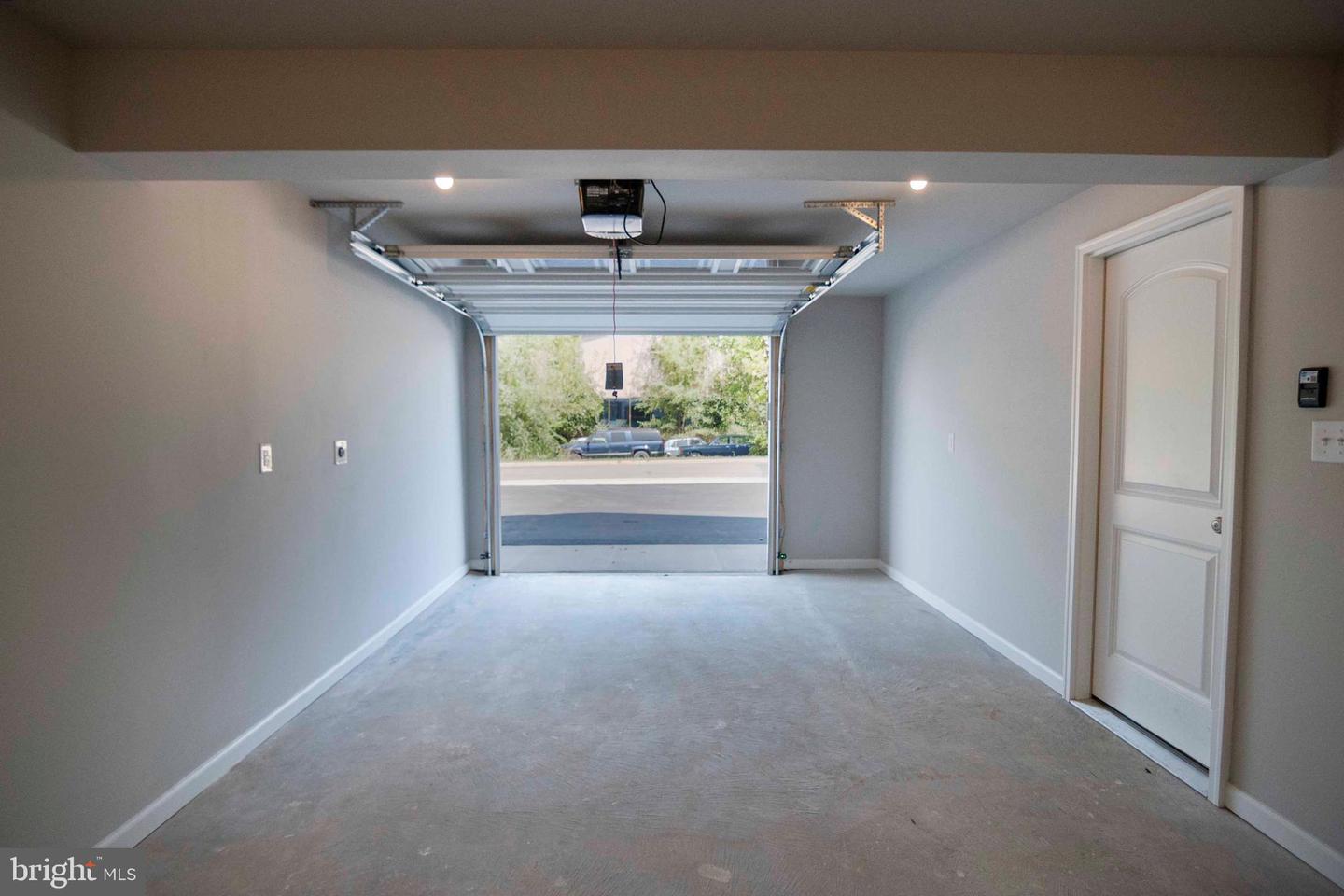 33 DUCK ST W, FRONT ROYAL, Virginia 22630, 3 Bedrooms Bedrooms, ,3 BathroomsBathrooms,Residential,For sale,33 DUCK ST W,VAWR2012746 MLS # VAWR2012746