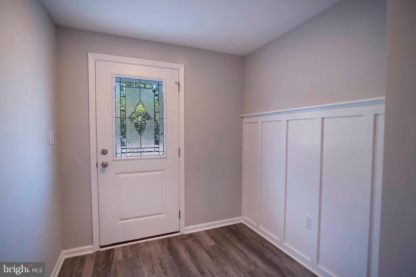 33 DUCK ST W, FRONT ROYAL, Virginia 22630, 3 Bedrooms Bedrooms, ,3 BathroomsBathrooms,Residential,For sale,33 DUCK ST W,VAWR2012746 MLS # VAWR2012746