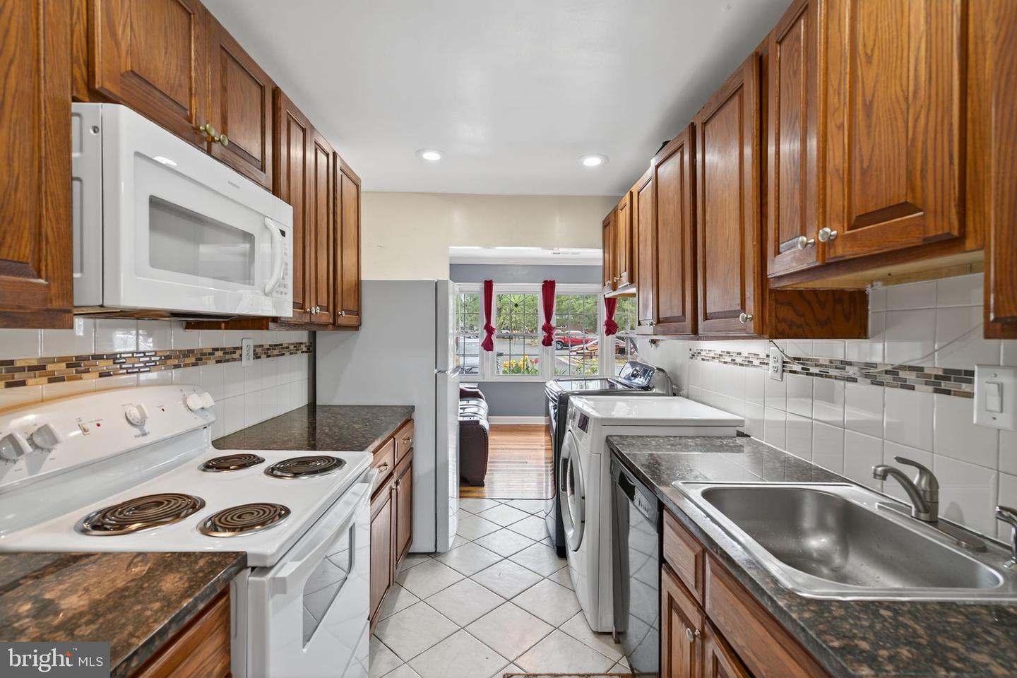 1232 WILSHIRE DR, HERNDON, Virginia 20170, 3 Bedrooms Bedrooms, ,2 BathroomsBathrooms,Residential,For sale,1232 WILSHIRE DR,VAFX2266018 MLS # VAFX2266018 1232 WILSHIRE DR, HERNDON, Virginia 20170, 3 Bedrooms Bedrooms, ,2 BathroomsBathrooms,Residential,For sale,1232 WILSHIRE DR,VAFX2266018 MLS # VAFX2266018