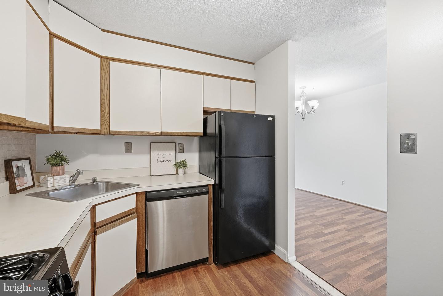 4600 S FOUR MILE RUN DR #321, ARLINGTON, Virginia 22204, 1 Bedroom Bedrooms, ,1 BathroomBathrooms,Residential,For sale,4600 S FOUR MILE RUN DR #321,VAAR2065268 MLS # VAAR2065268