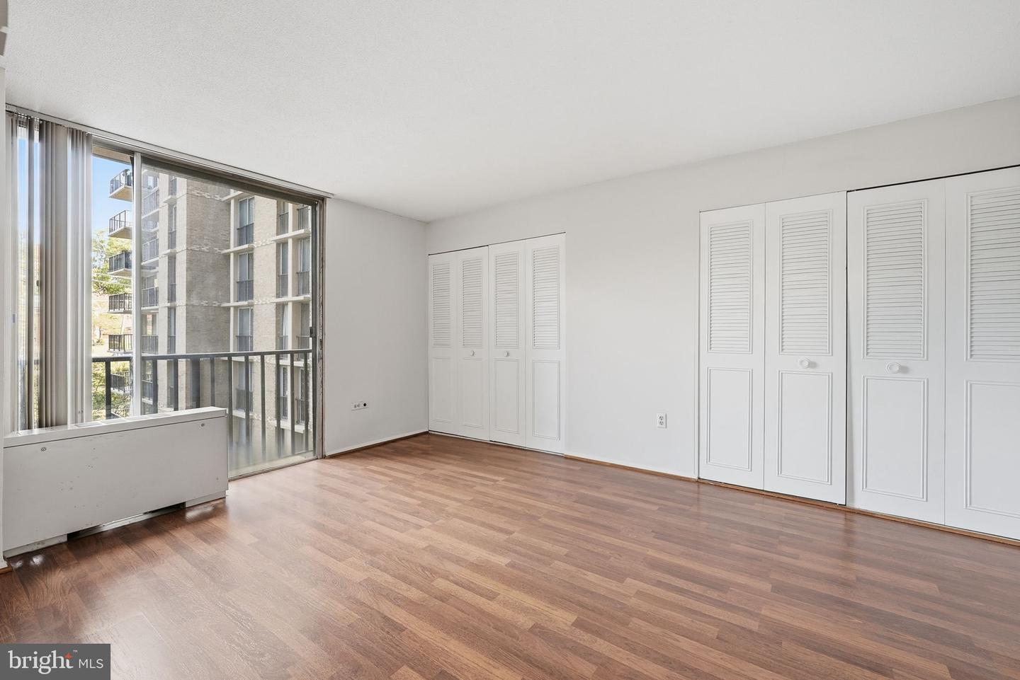 4600 S FOUR MILE RUN DR #321, ARLINGTON, Virginia 22204, 1 Bedroom Bedrooms, ,1 BathroomBathrooms,Residential,For sale,4600 S FOUR MILE RUN DR #321,VAAR2065268 MLS # VAAR2065268