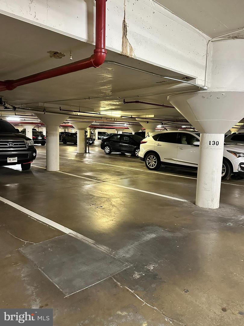 4600 S FOUR MILE RUN DR #321, ARLINGTON, Virginia 22204, 1 Bedroom Bedrooms, ,1 BathroomBathrooms,Residential,For sale,4600 S FOUR MILE RUN DR #321,VAAR2065268 MLS # VAAR2065268