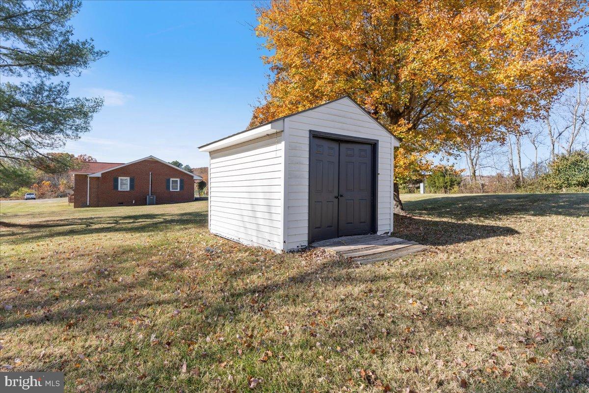 15217 OLD GORDONSVILLE RD, ORANGE, Virginia 22960, 3 Bedrooms Bedrooms, 7 Rooms Rooms,1 BathroomBathrooms,Residential,For sale,15217 OLD GORDONSVILLE RD,VAOR2012720 MLS # VAOR2012720