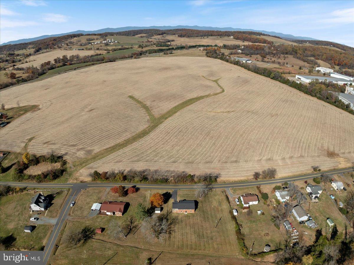 15217 OLD GORDONSVILLE RD, ORANGE, Virginia 22960, 3 Bedrooms Bedrooms, 7 Rooms Rooms,1 BathroomBathrooms,Residential,For sale,15217 OLD GORDONSVILLE RD,VAOR2012720 MLS # VAOR2012720