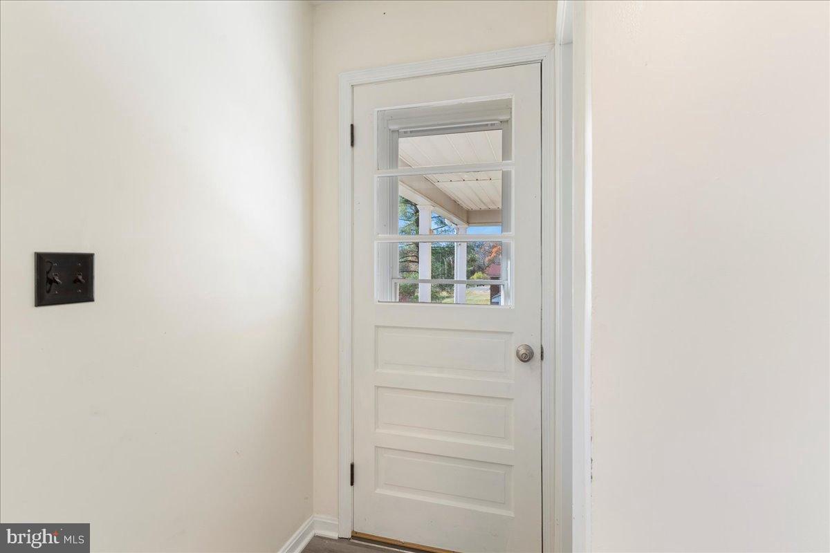 15217 OLD GORDONSVILLE RD, ORANGE, Virginia 22960, 3 Bedrooms Bedrooms, 7 Rooms Rooms,1 BathroomBathrooms,Residential,For sale,15217 OLD GORDONSVILLE RD,VAOR2012720 MLS # VAOR2012720